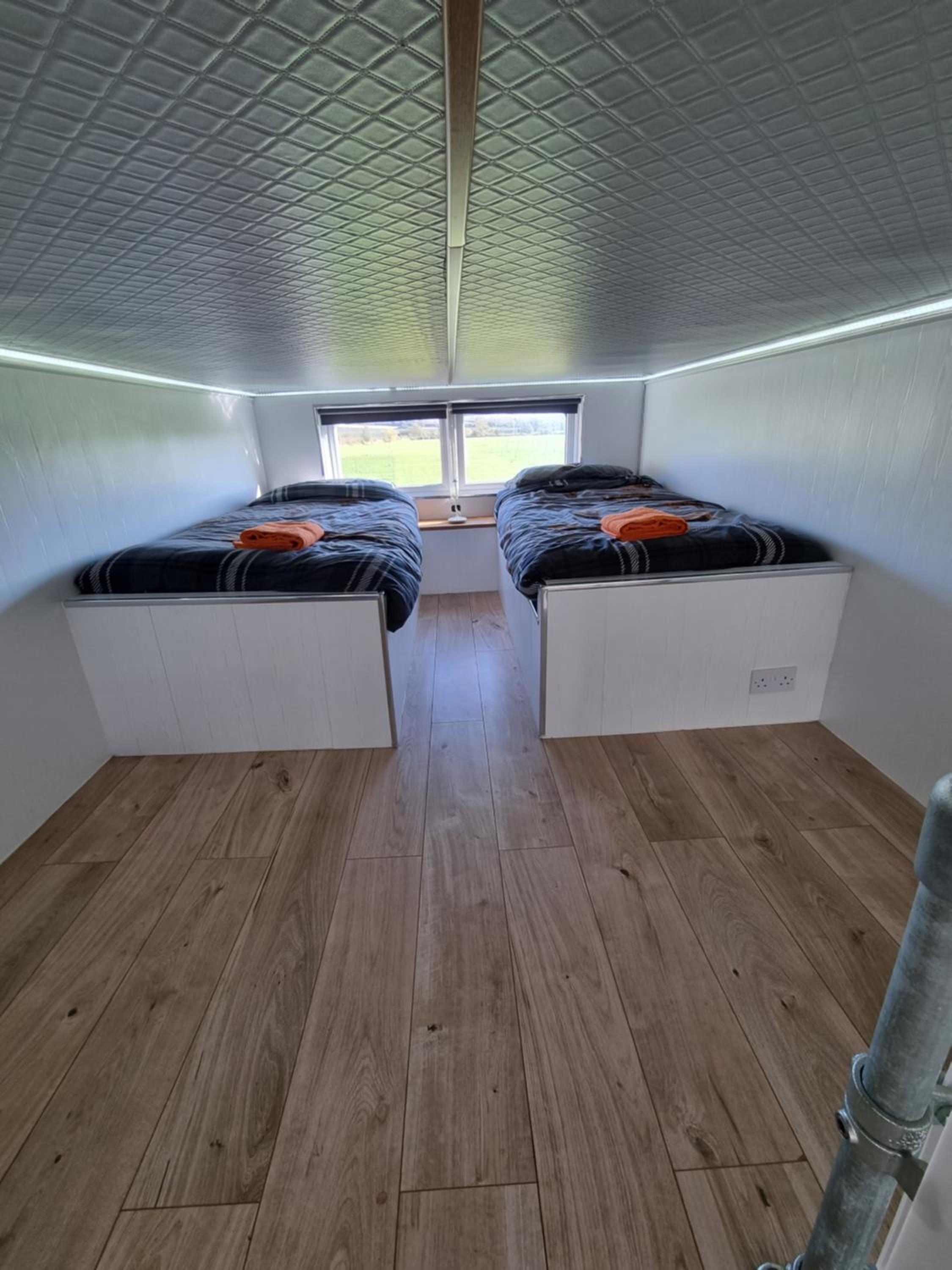 Deluxe Family Suite photo 1
