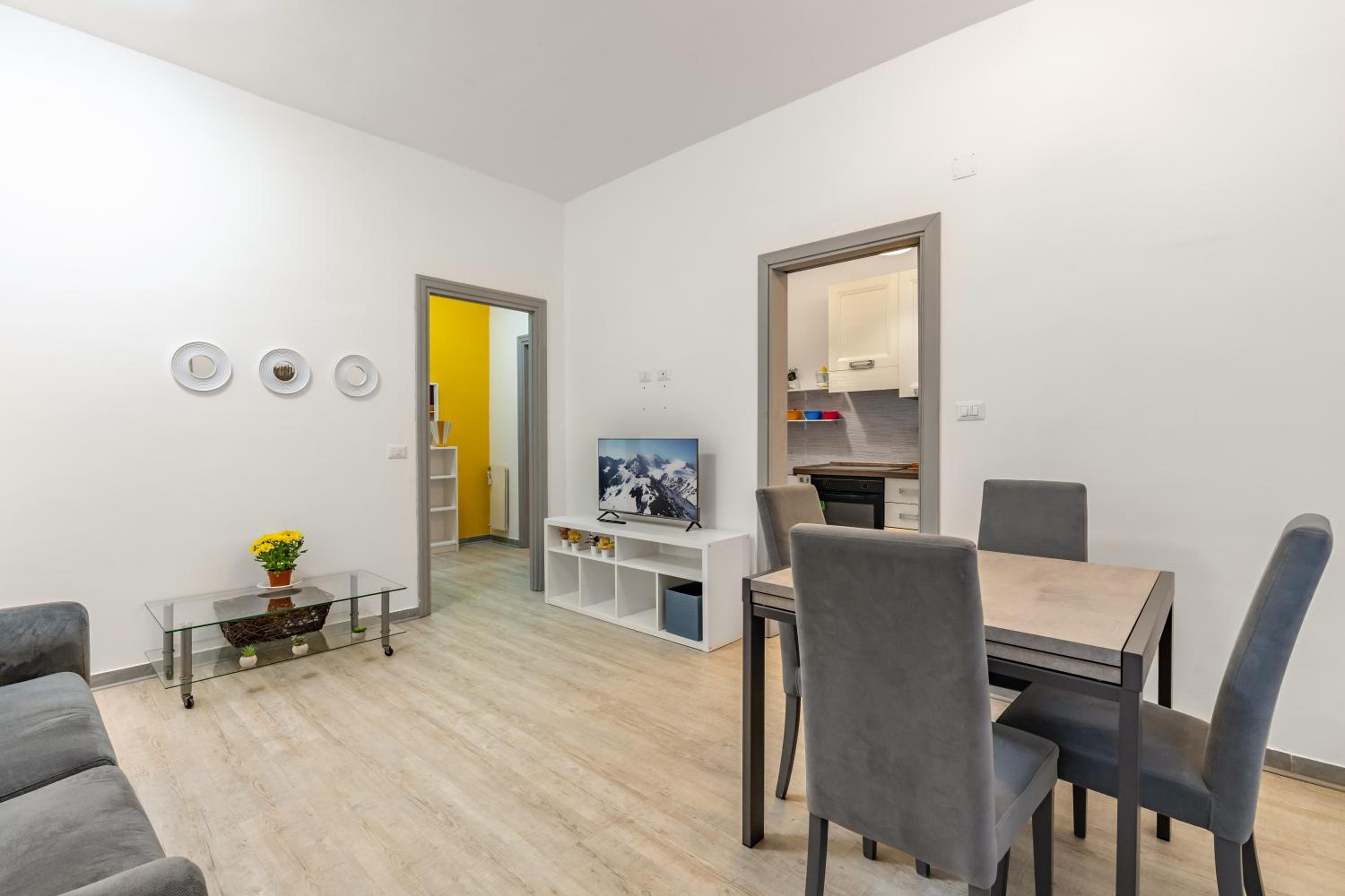 One-Bedroom Apartment