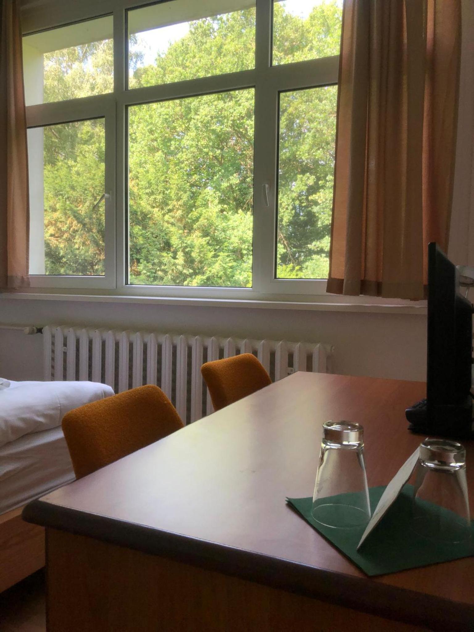 Twin Room with Lake View photo 1