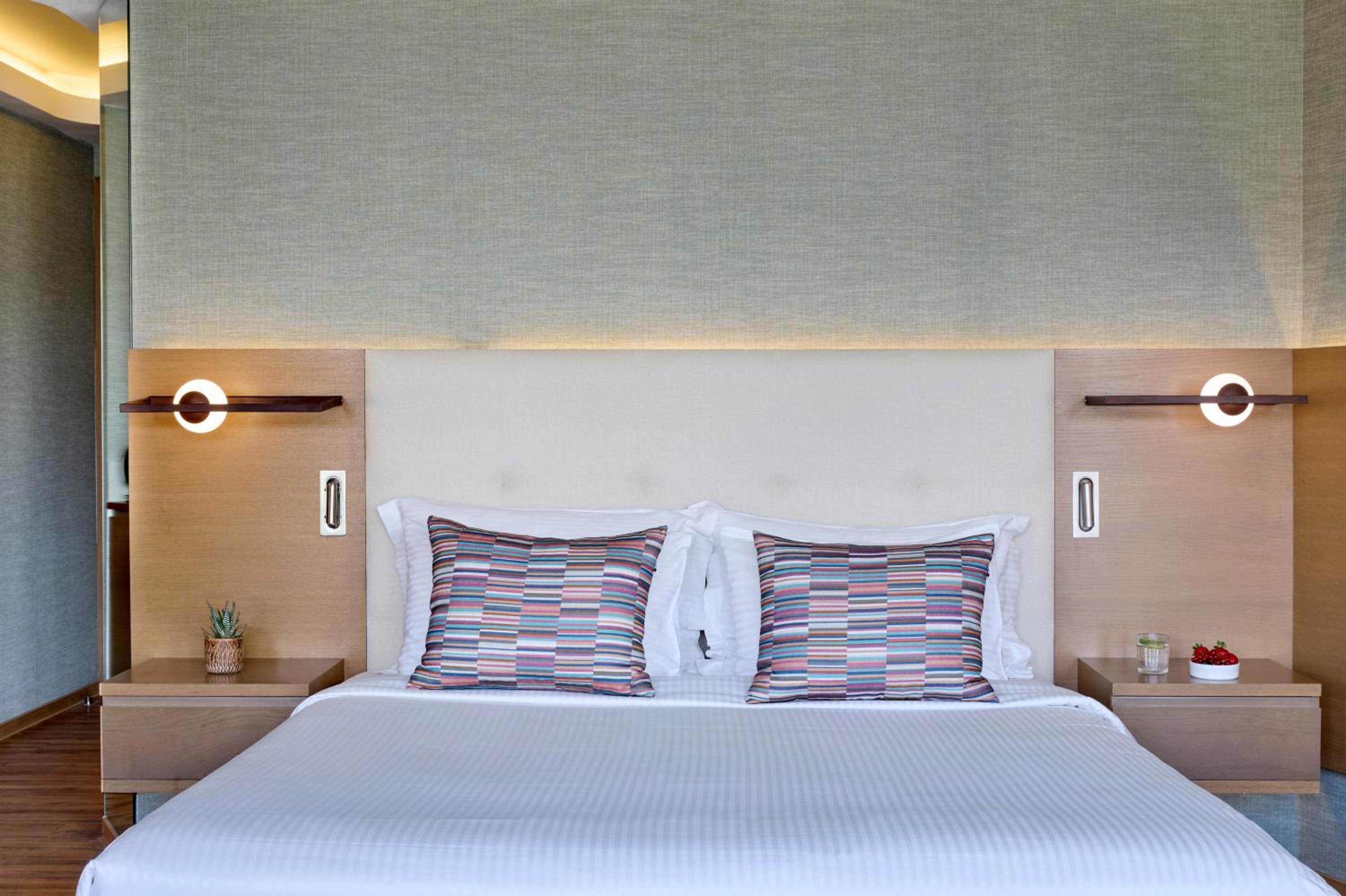 Classic Room with Atrium View