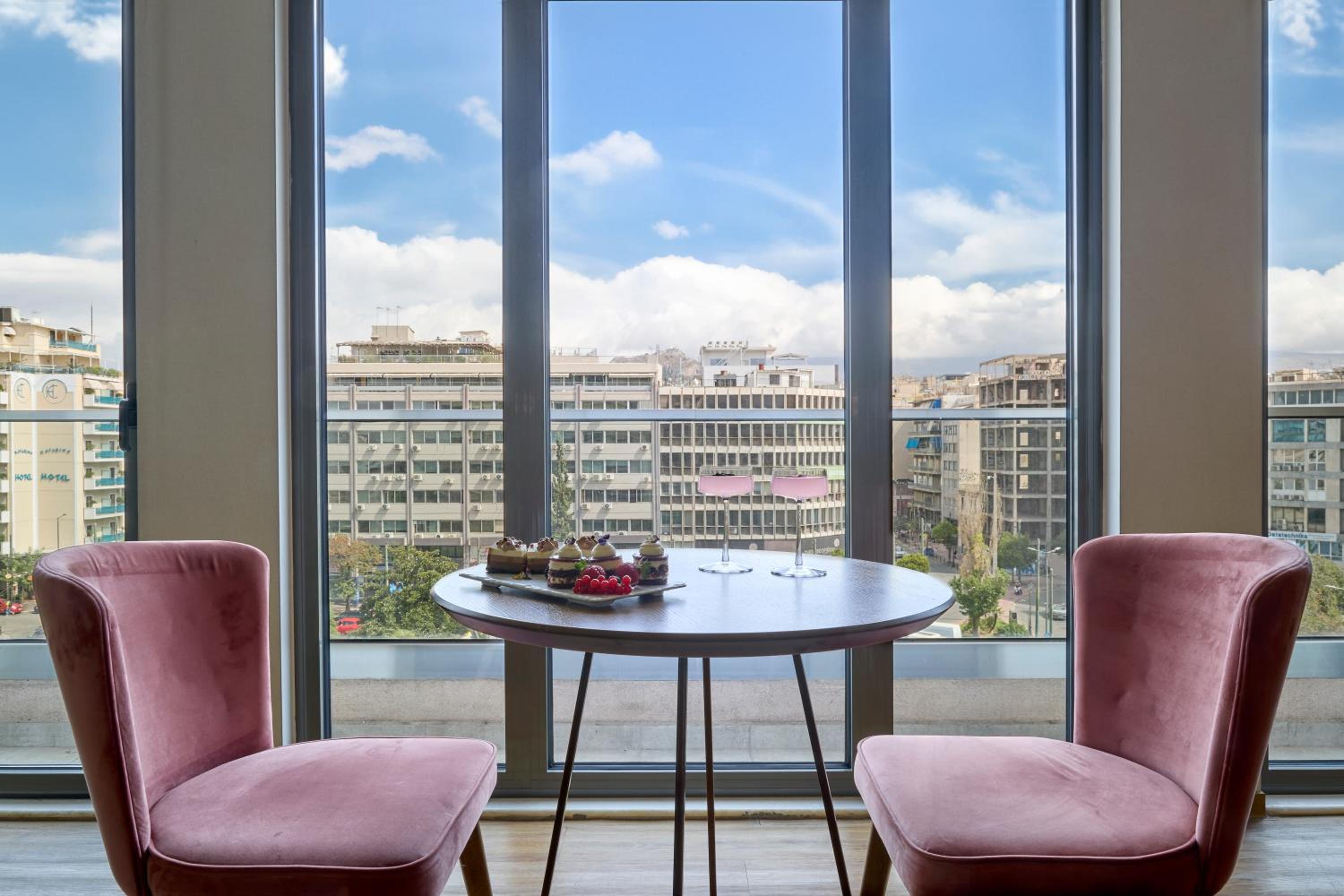 Executive Suite with City View