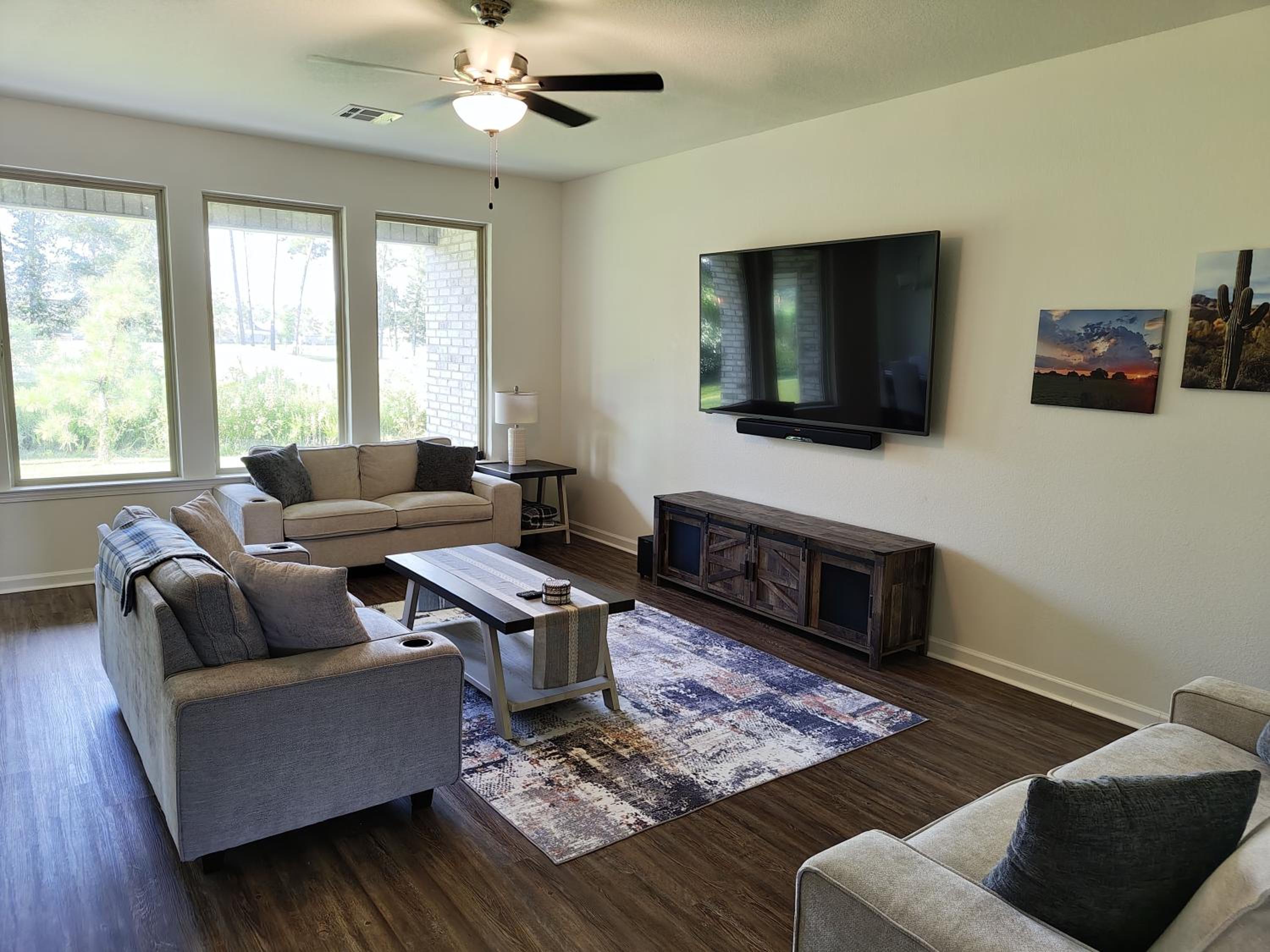Three-Bedroom House photo 1