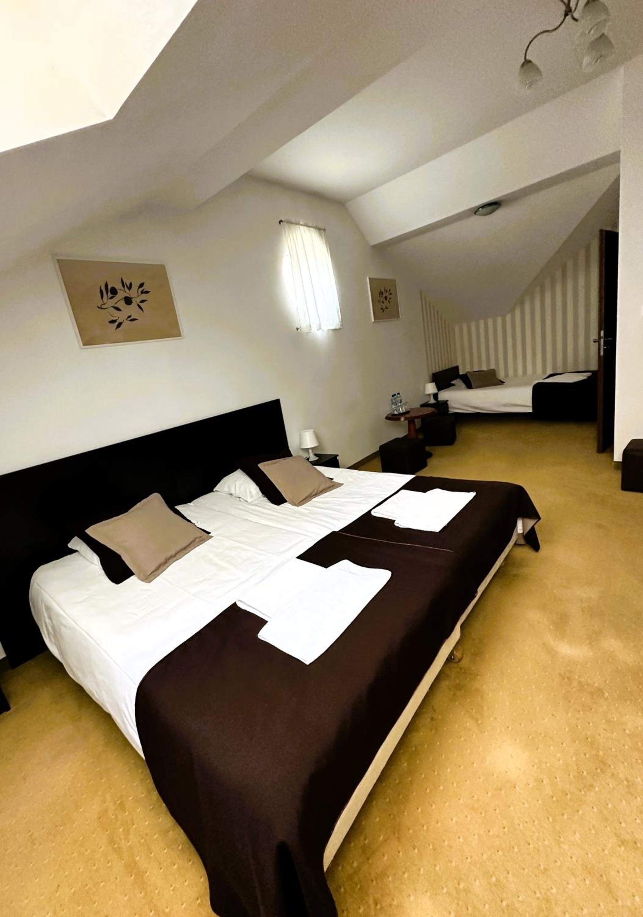 Triple Room - Photo 2