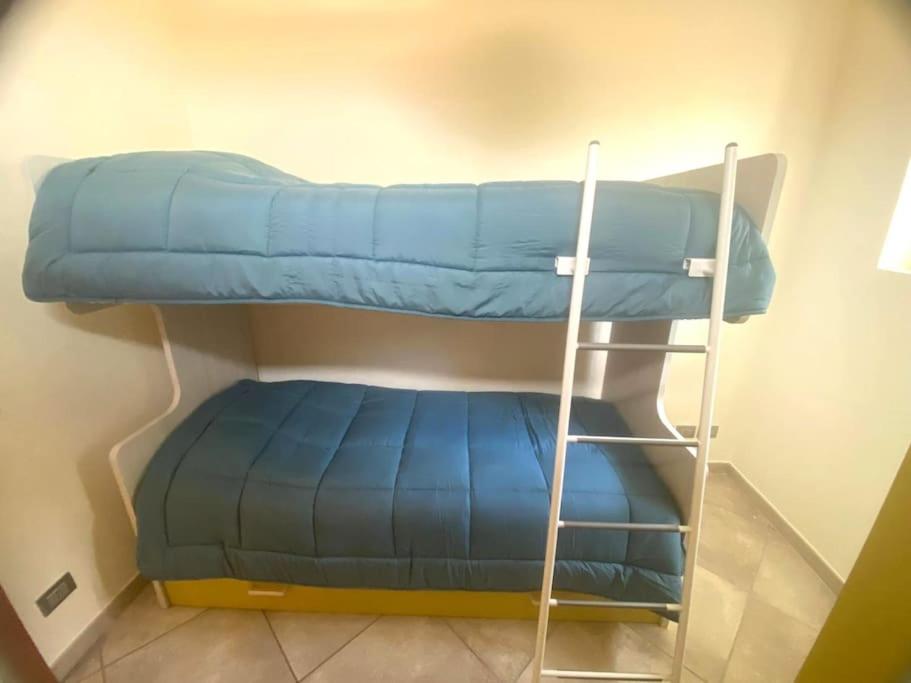 Two-Bedroom Apartment photo 2