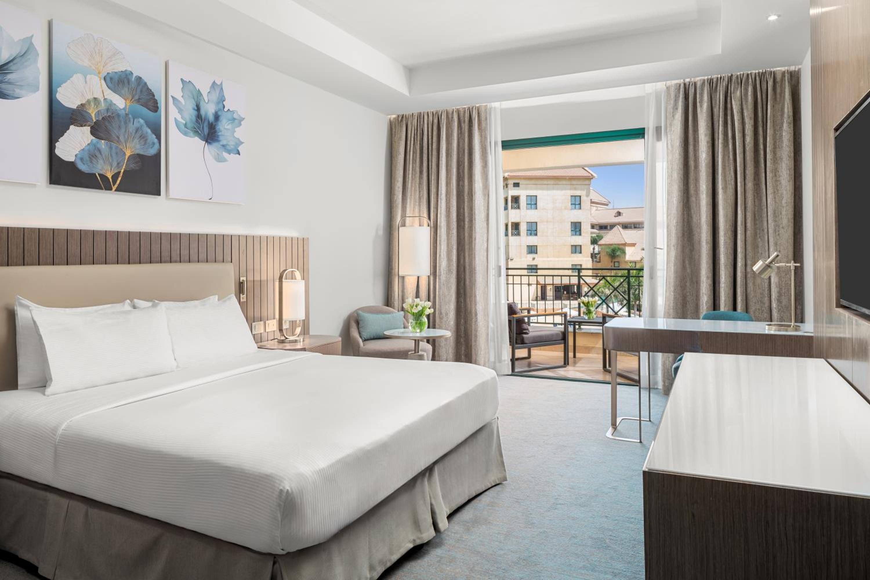 Superior King Room with pool - Photo 1