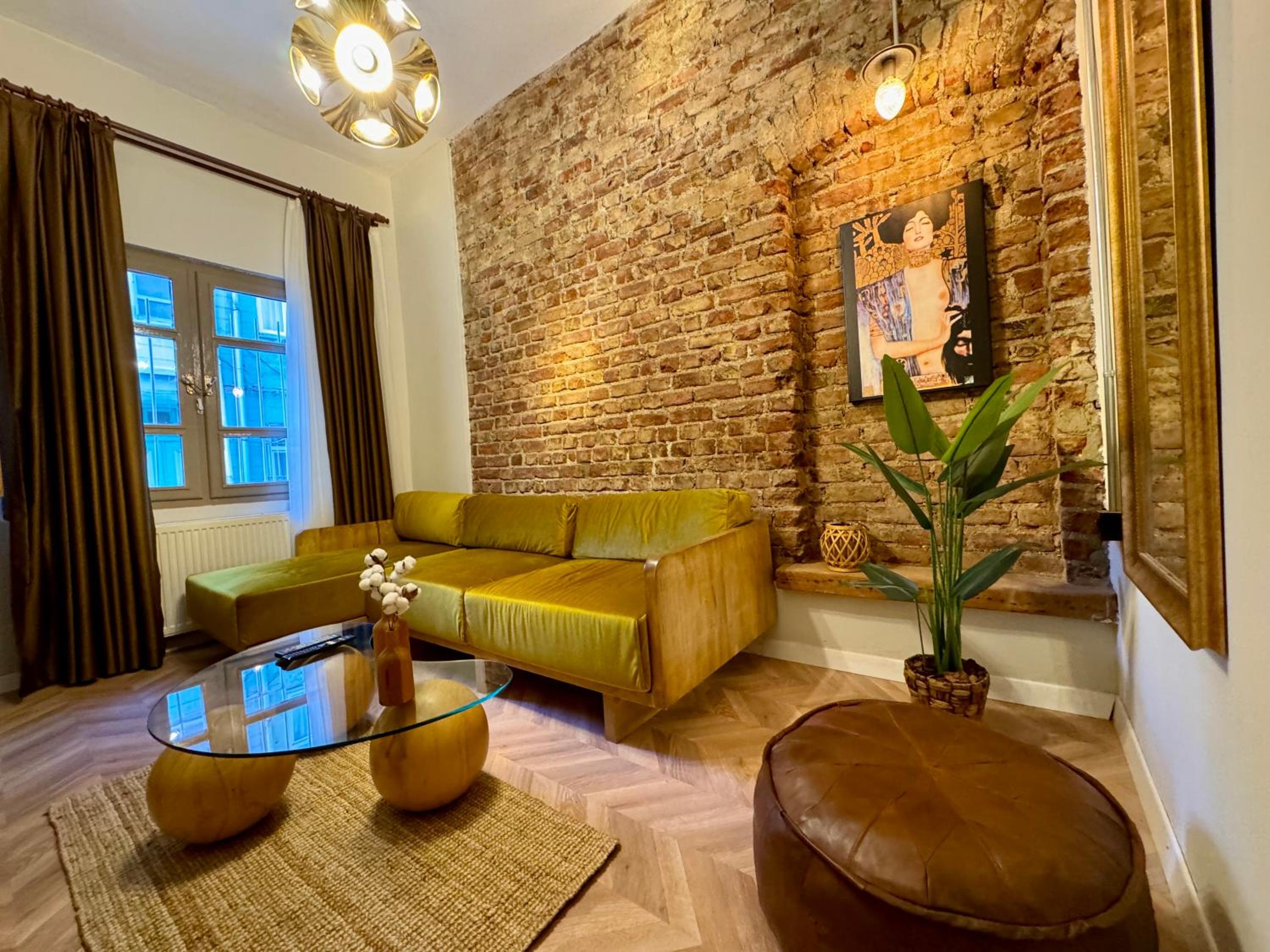 Three-Bedroom Villa photo 2