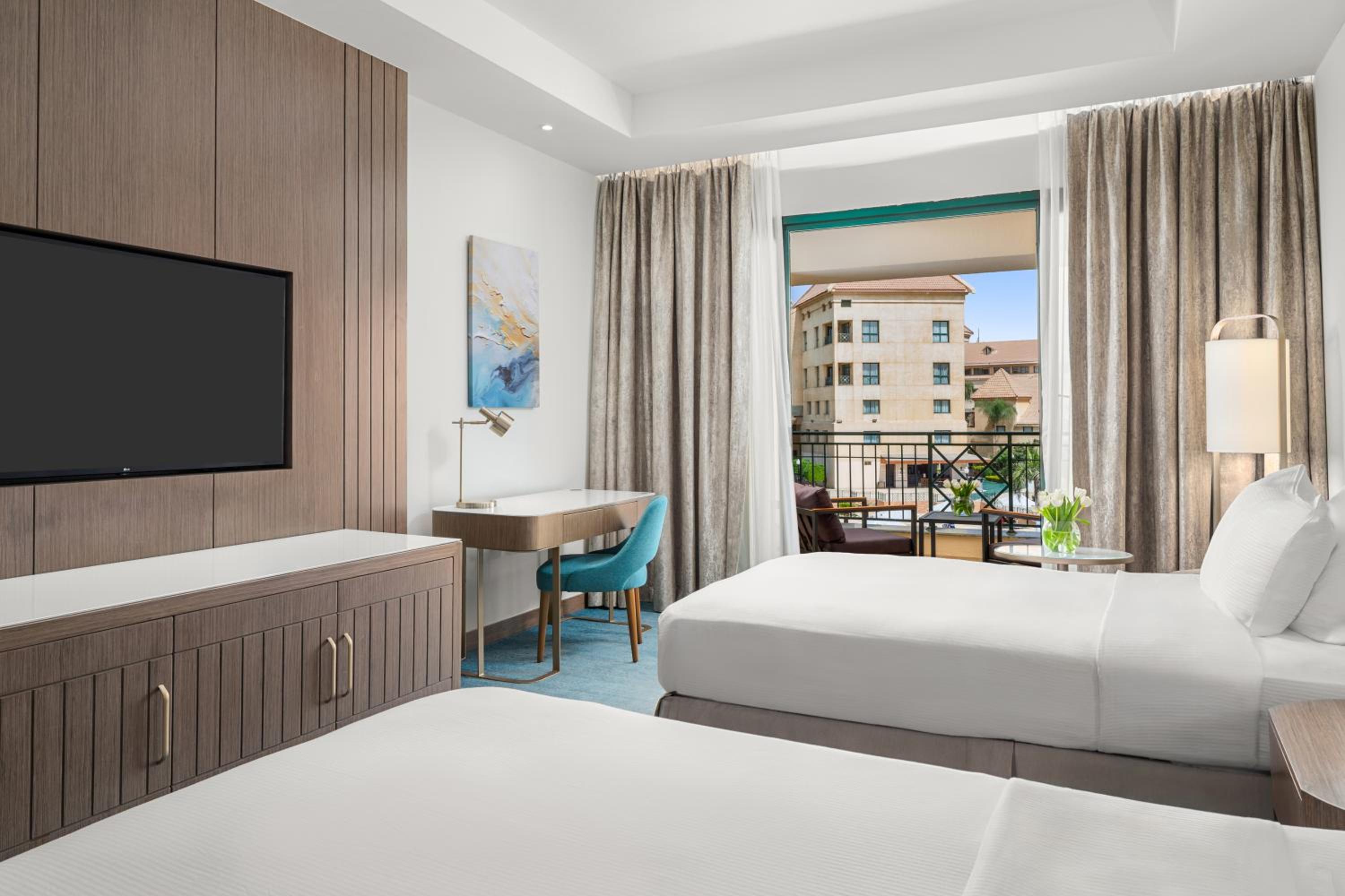 Superior Twin Room with Pool - Photo 3