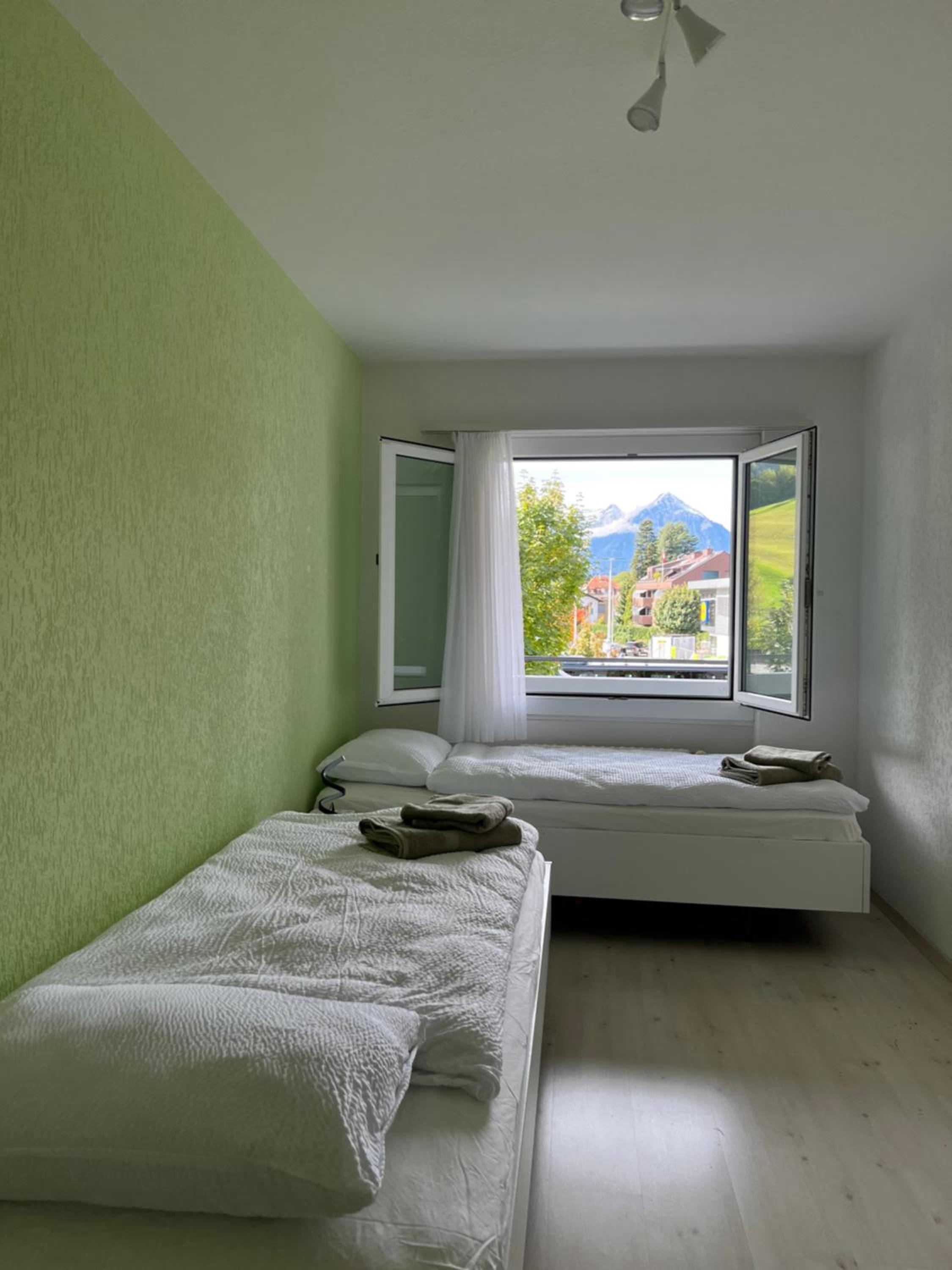 Three-Bedroom Apartment with Mountain View photo 1