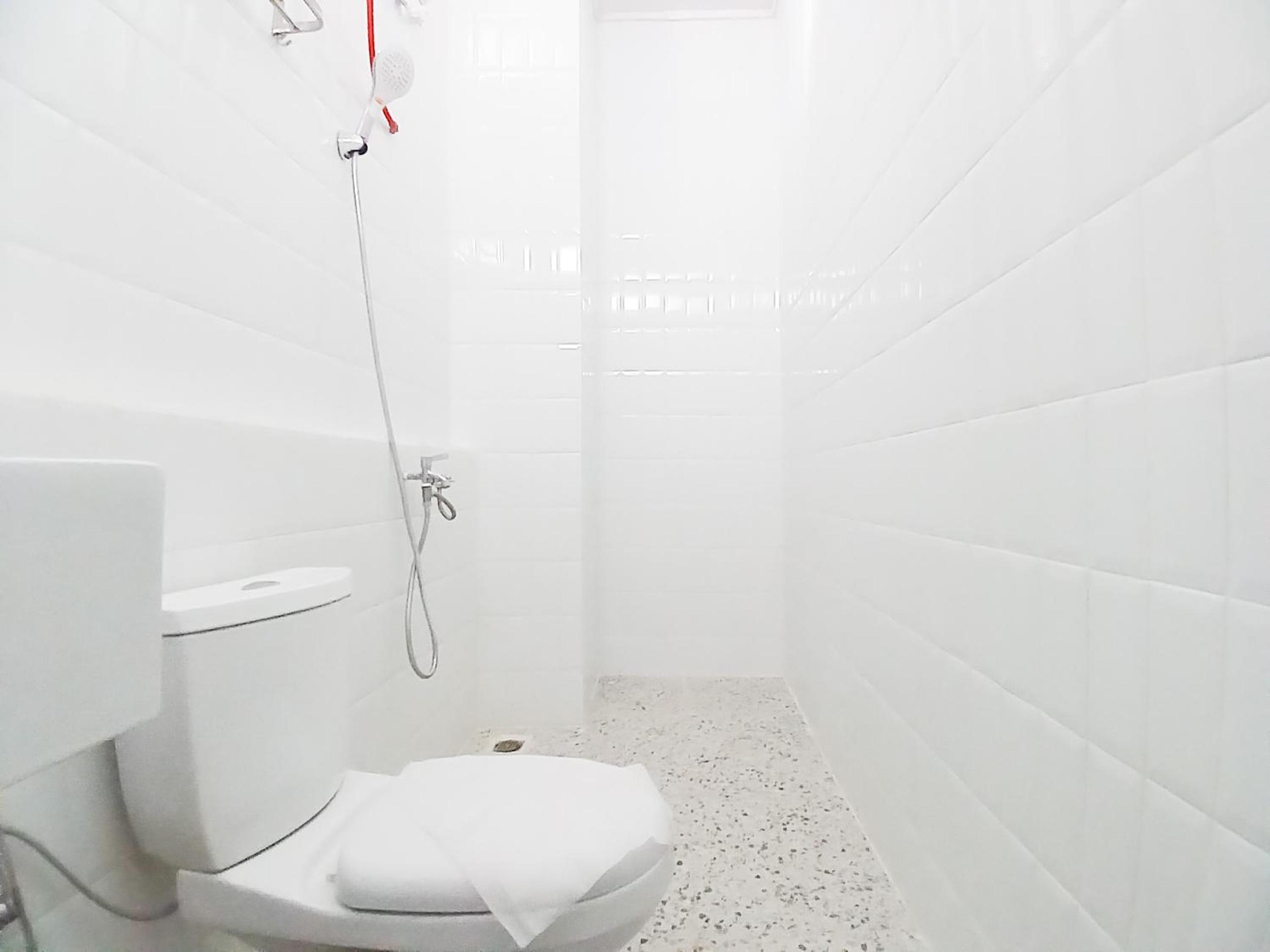 Deluxe Twin Room - Photo 6