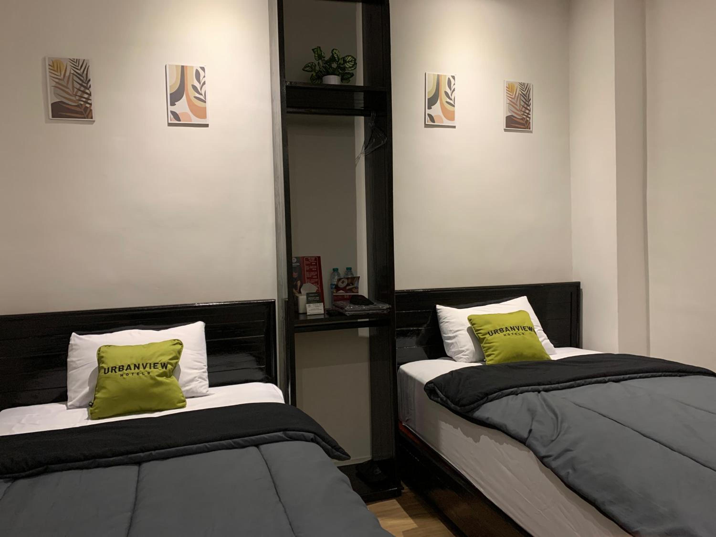Deluxe Twin Room - Photo 15