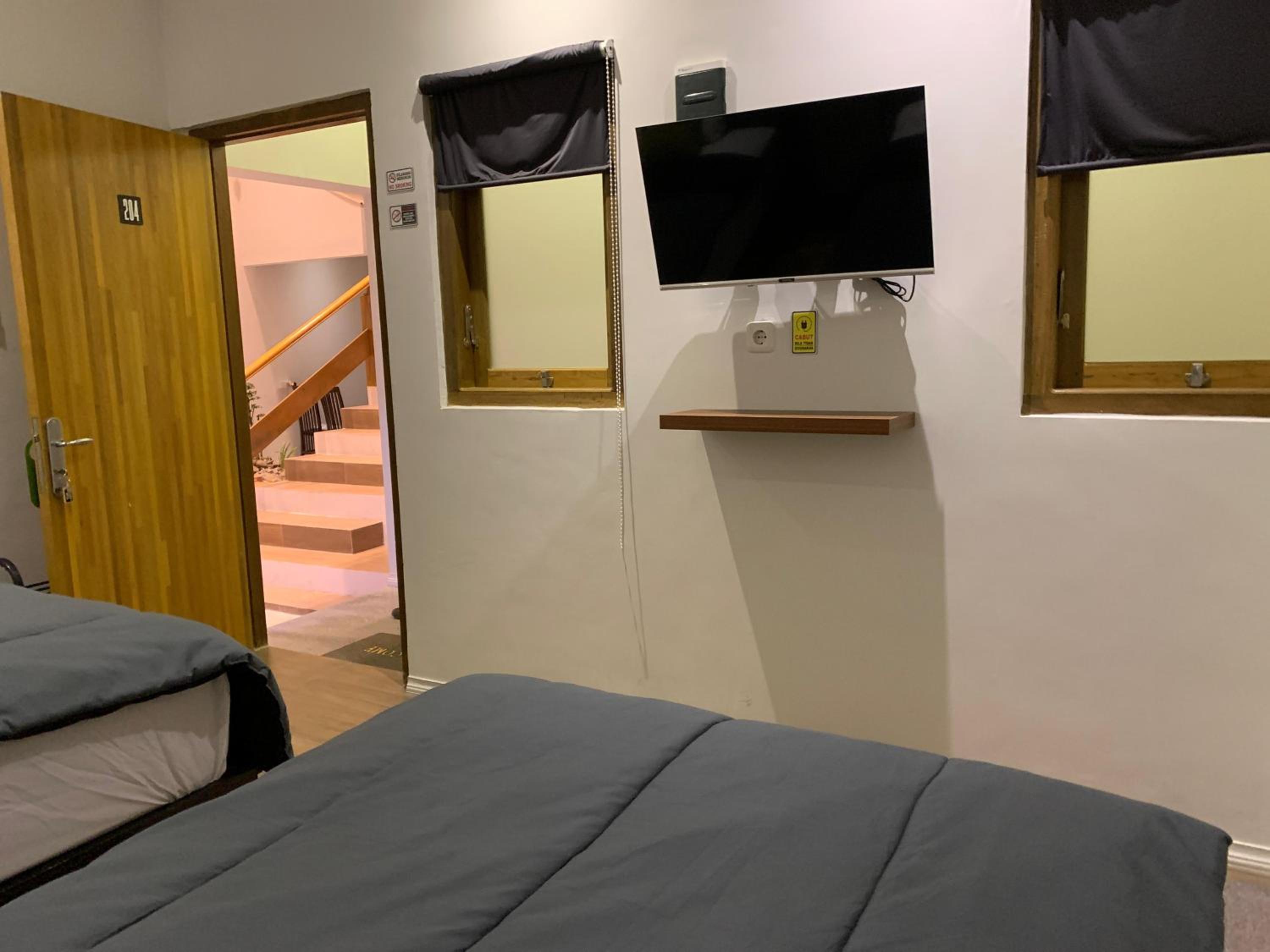 Deluxe Twin Room - Photo 9