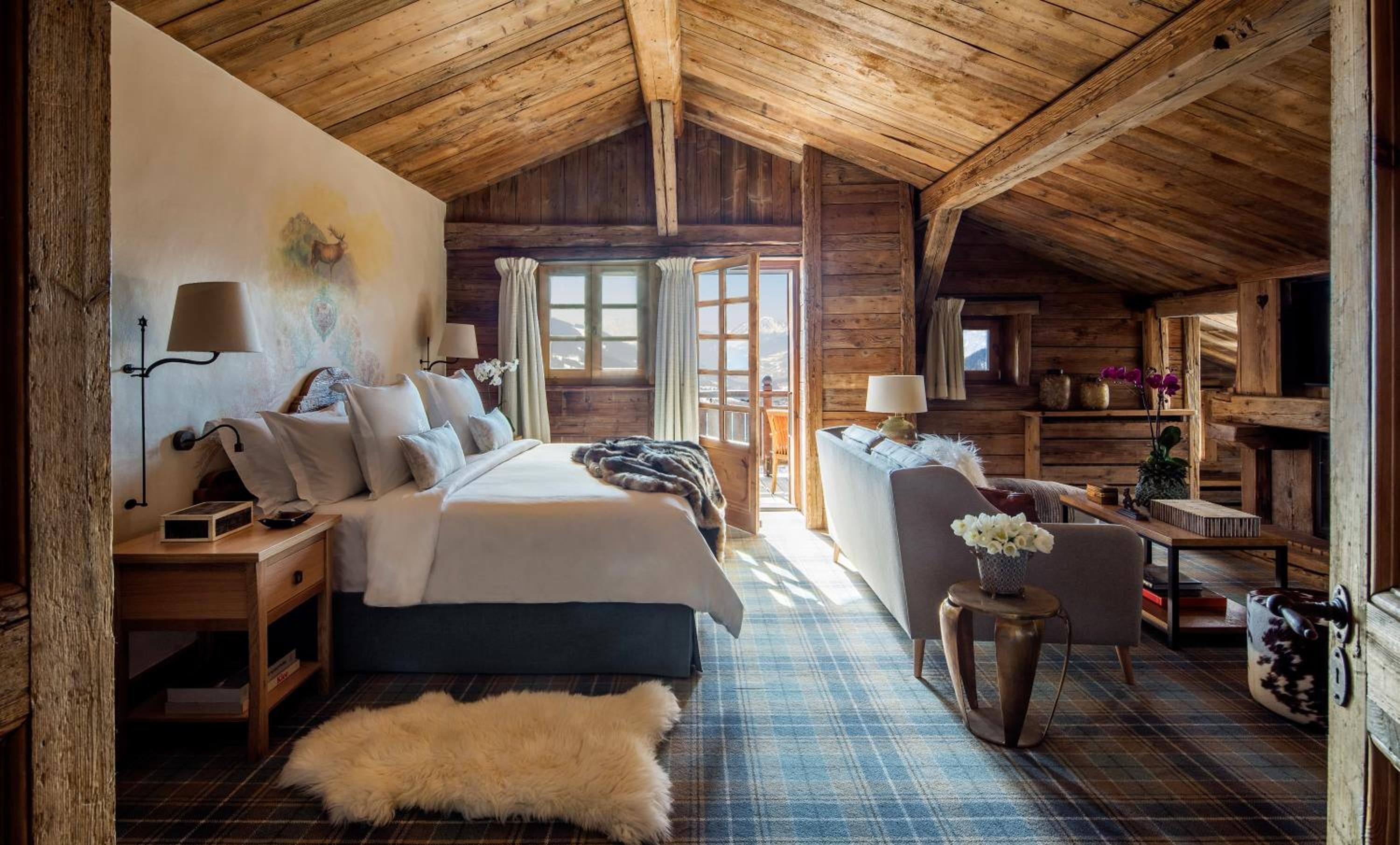 Noemie Suite with spa access photo 1