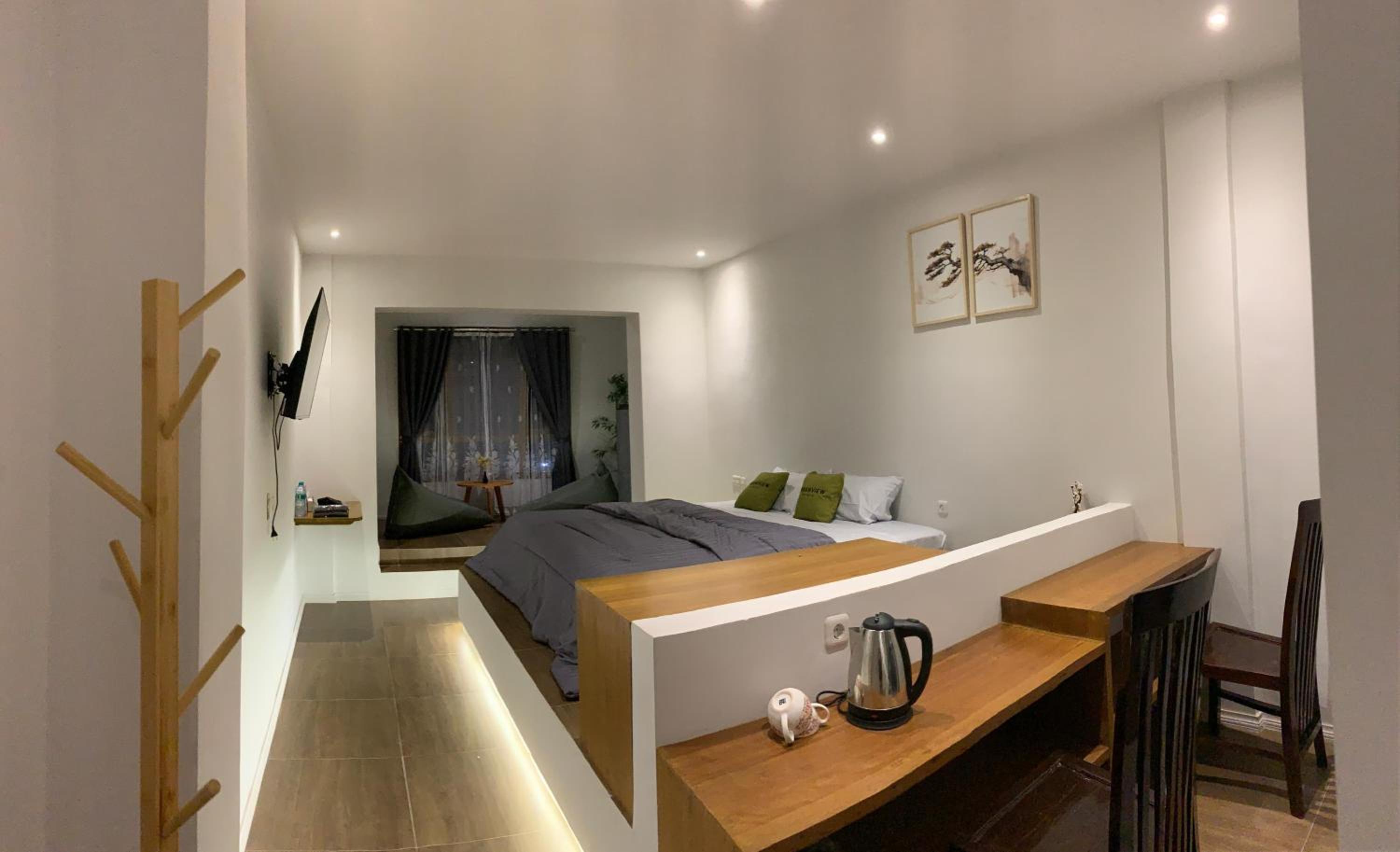 Suite - Photo 10