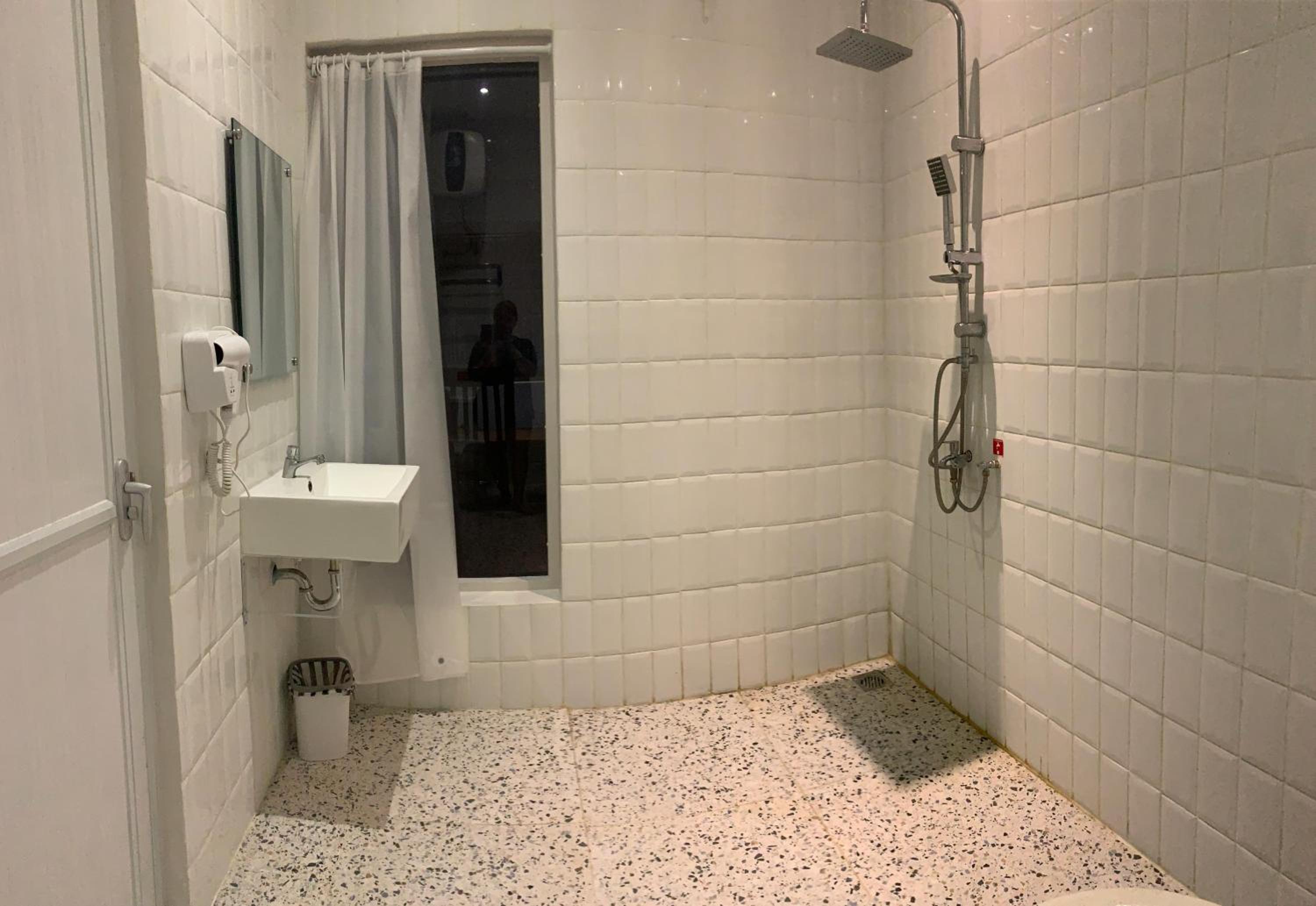 Suite - Photo 7