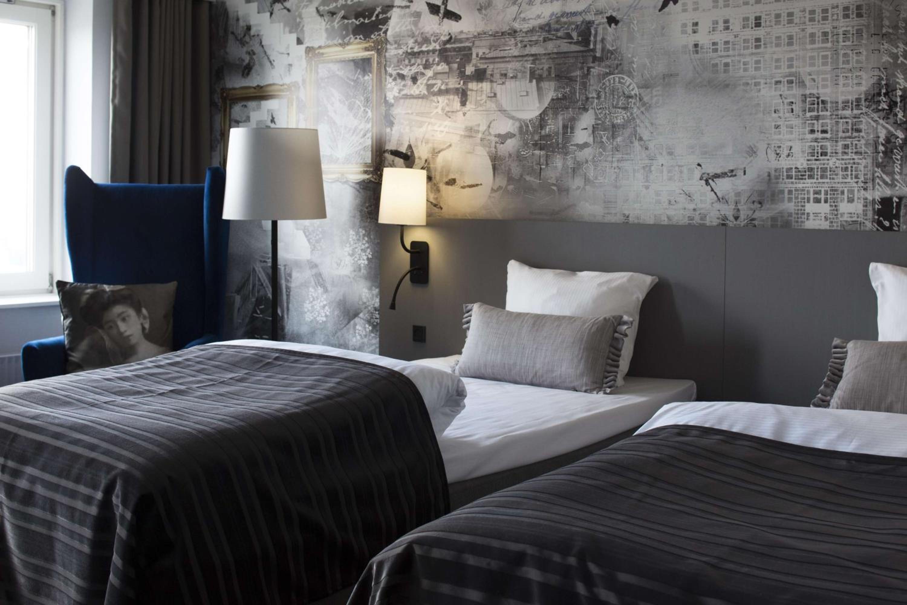 Standard Twin Room - Photo 1