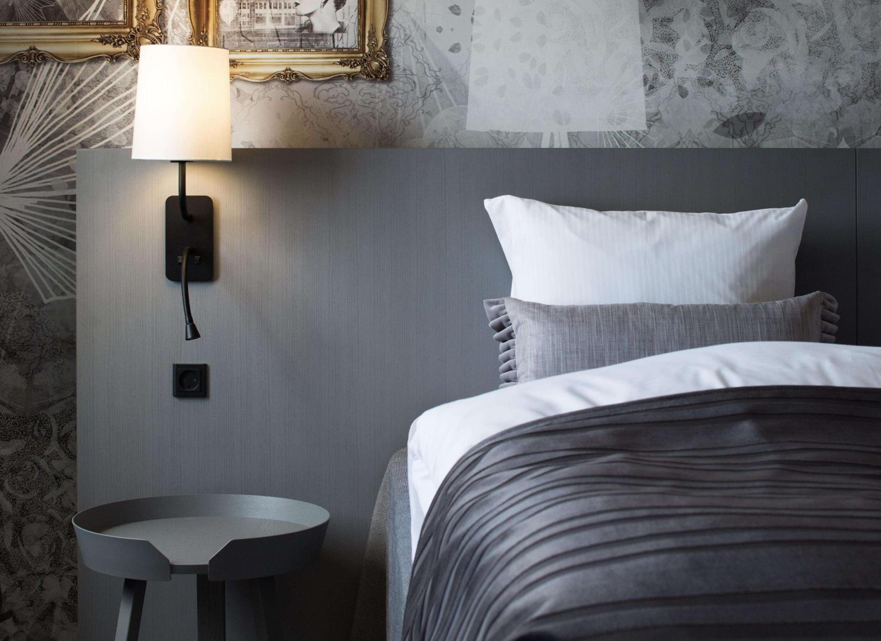 Standard Twin Room - Photo 3