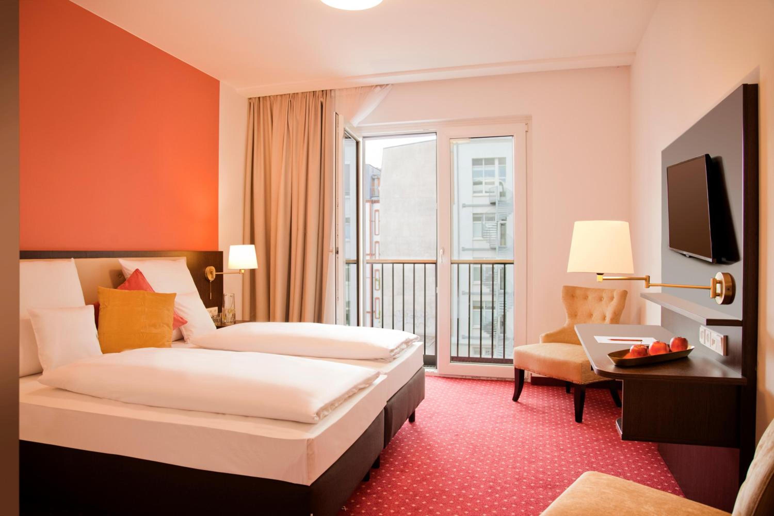 Double Room with Balcony photo 1