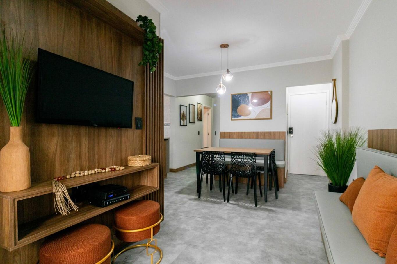 Apartment photo 1