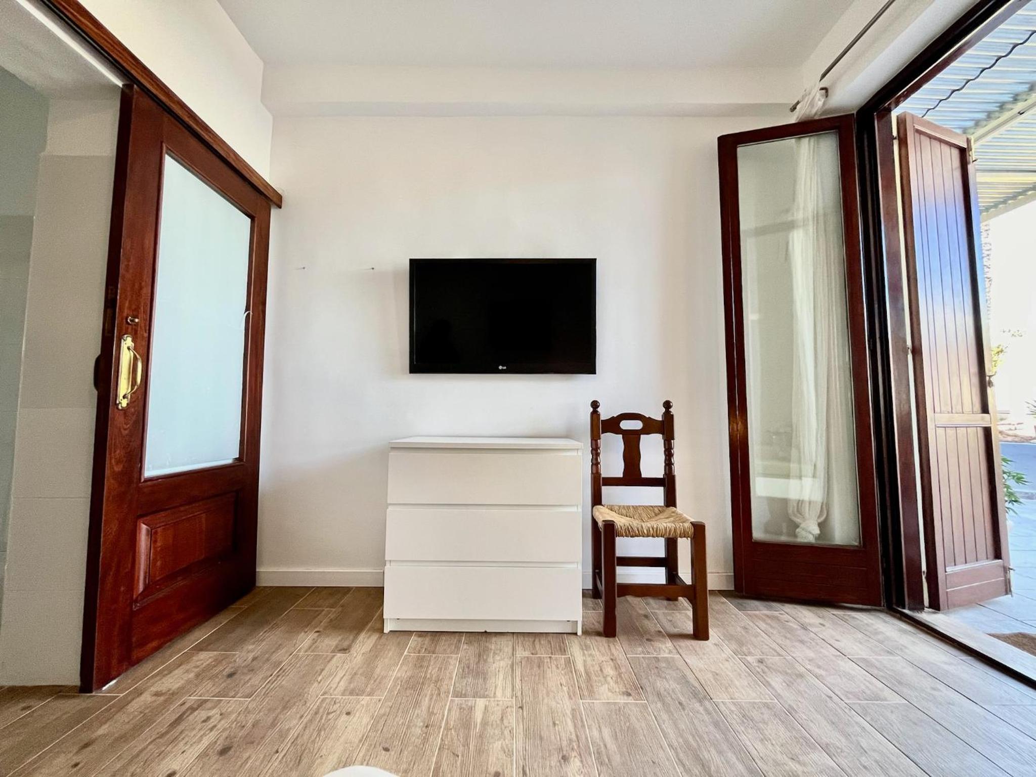 Double Room with Private Bathroom photo 3