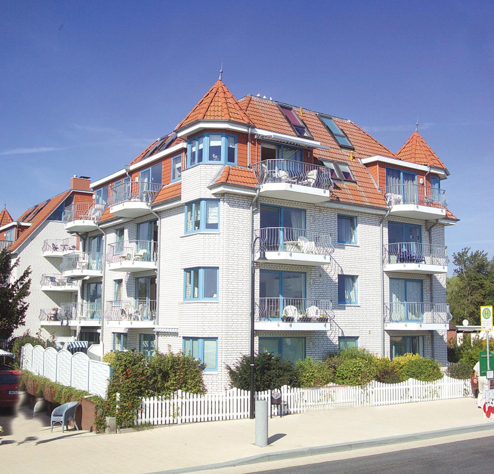 Apartment with Sea View photo 2