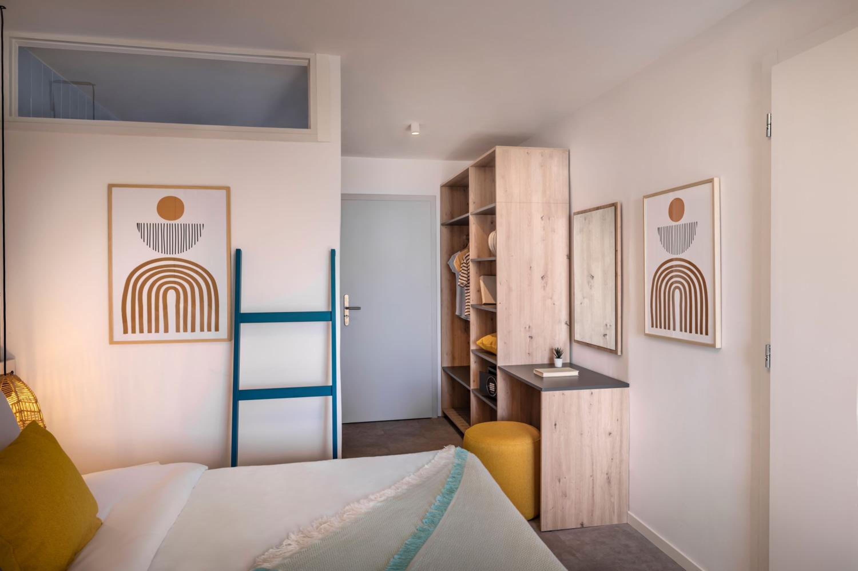 Superior Room for 4+2 with Balcony photo 3