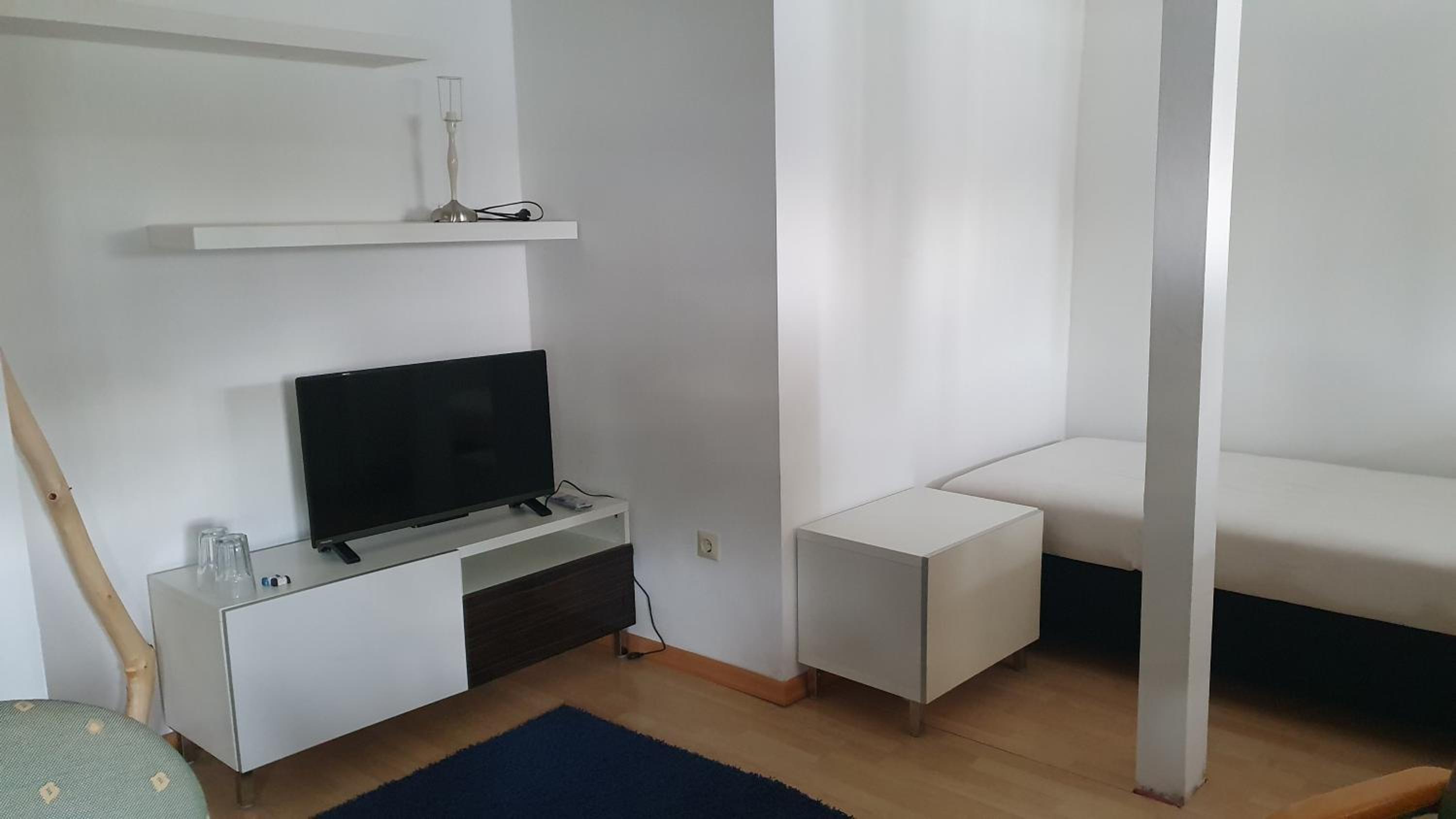 Deluxe Double Room with Balcony photo 3