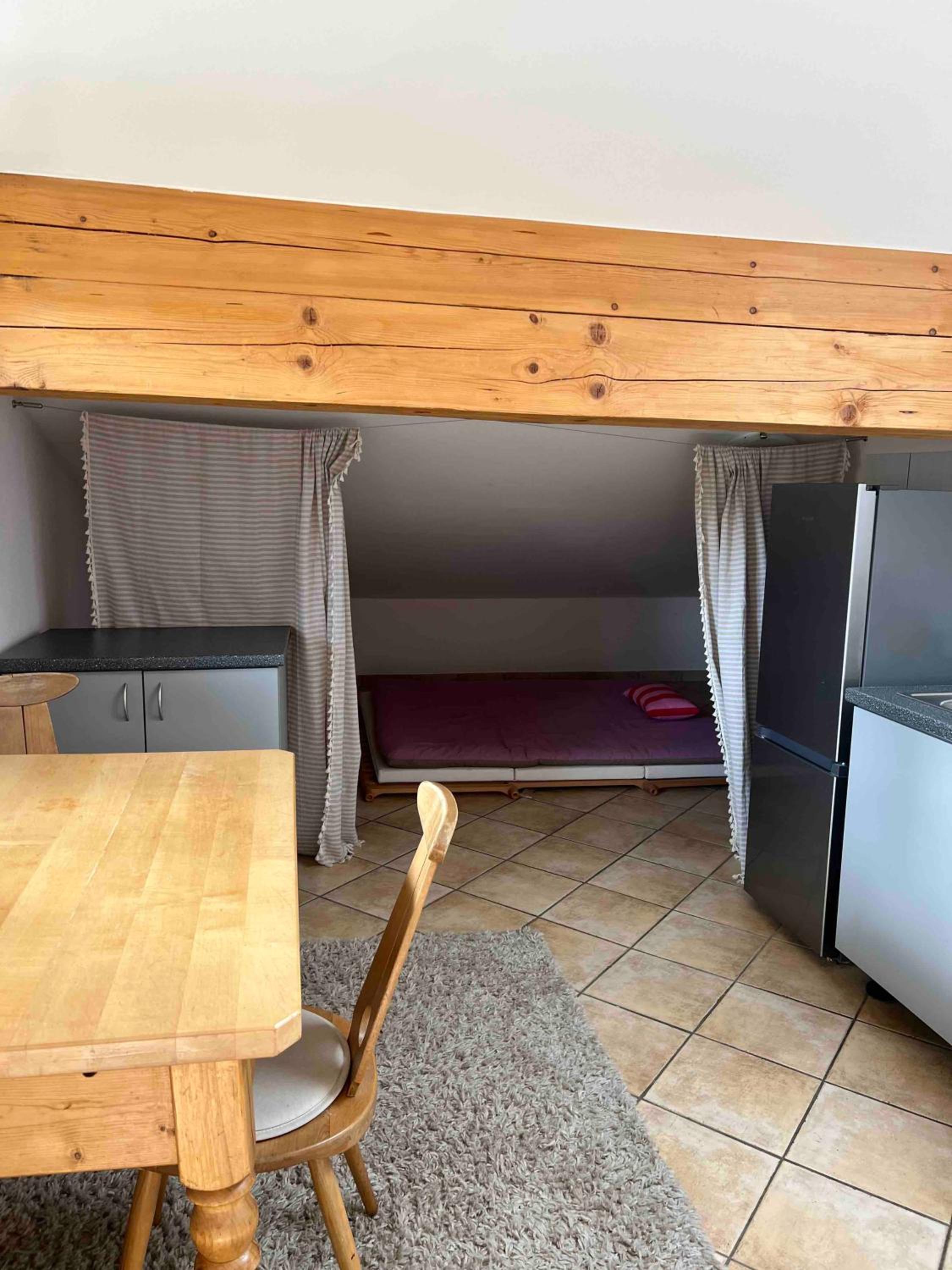 Two-Bedroom Apartment with Mountain View photo 2