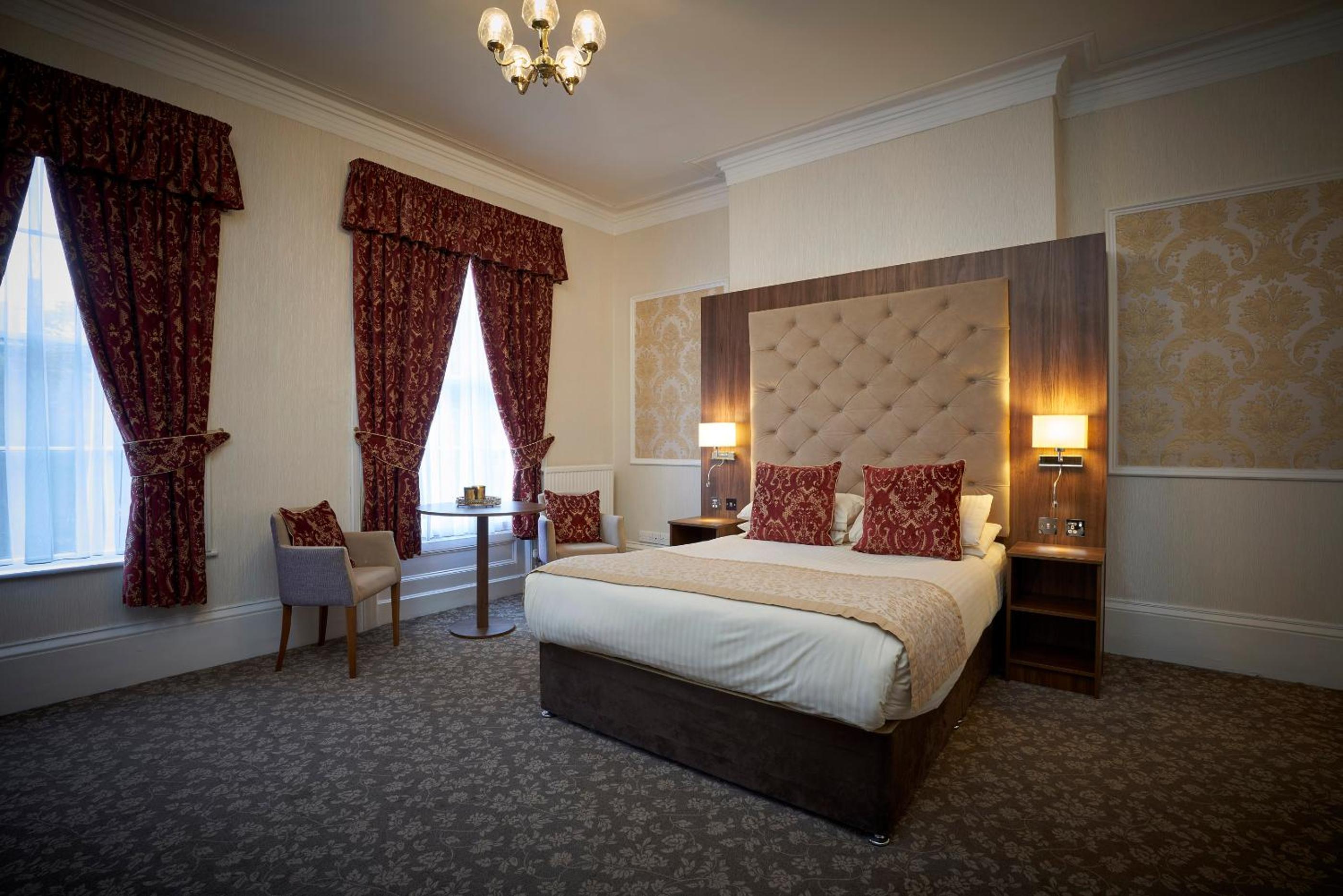 Junior Suite with Garden View photo 2
