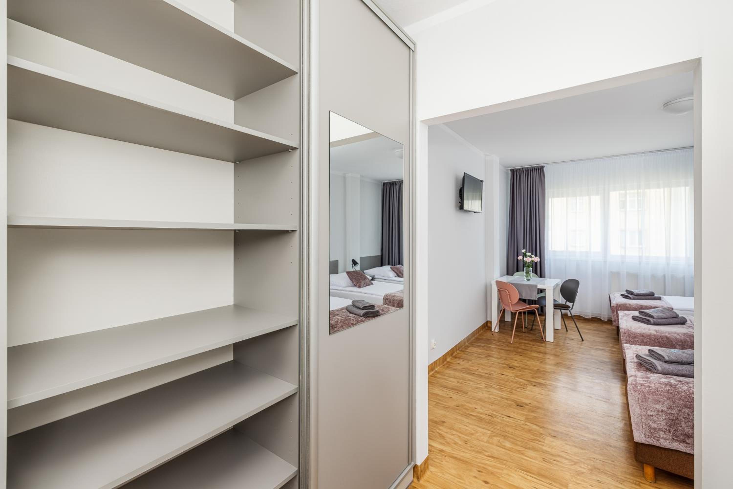 Triple Room with Private Bathroom photo 3