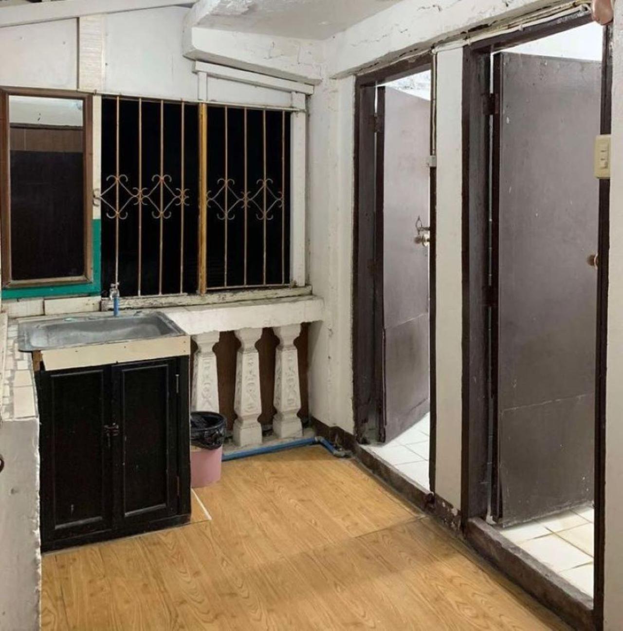 Economy Room - Photo 3