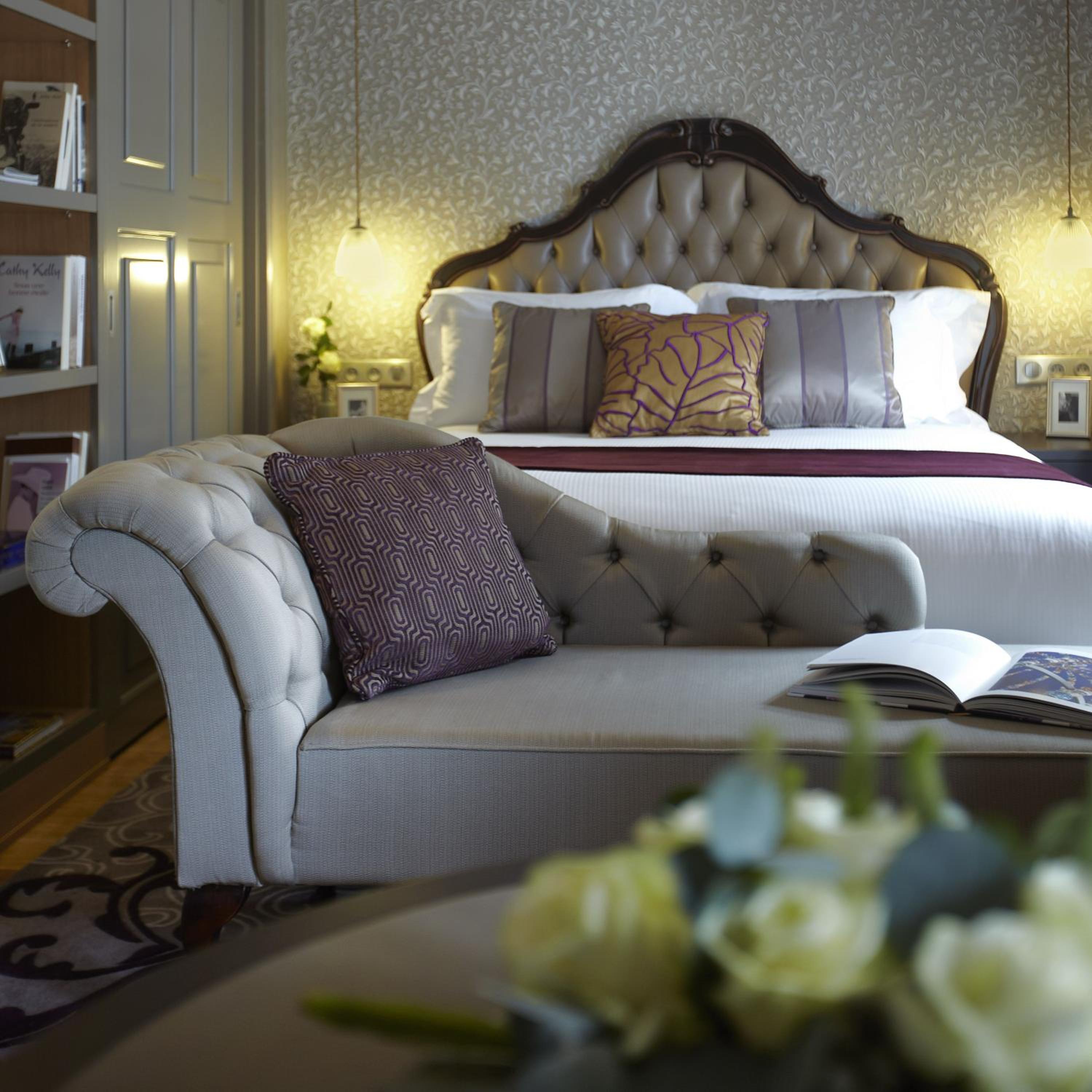 La Clef Louvre Paris by The Crest Collection bedroom photo