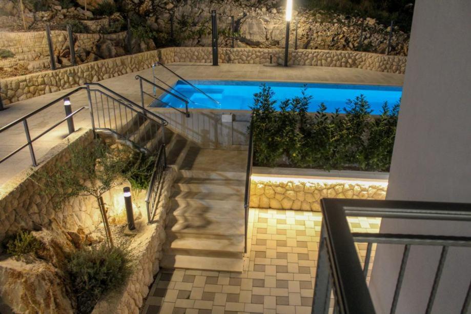 Villa photo 3