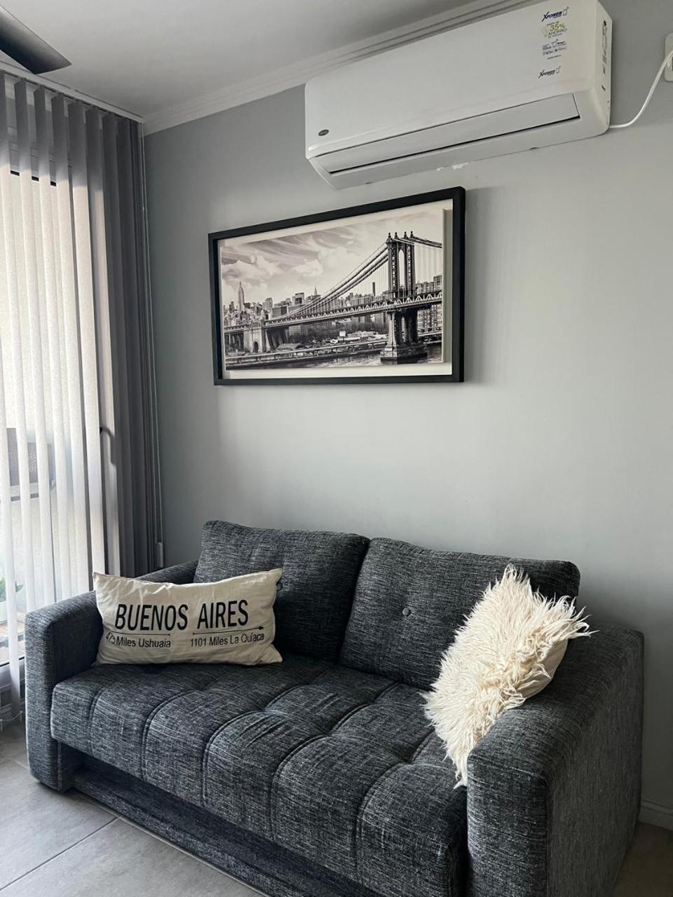 One-Bedroom Apartment photo 1