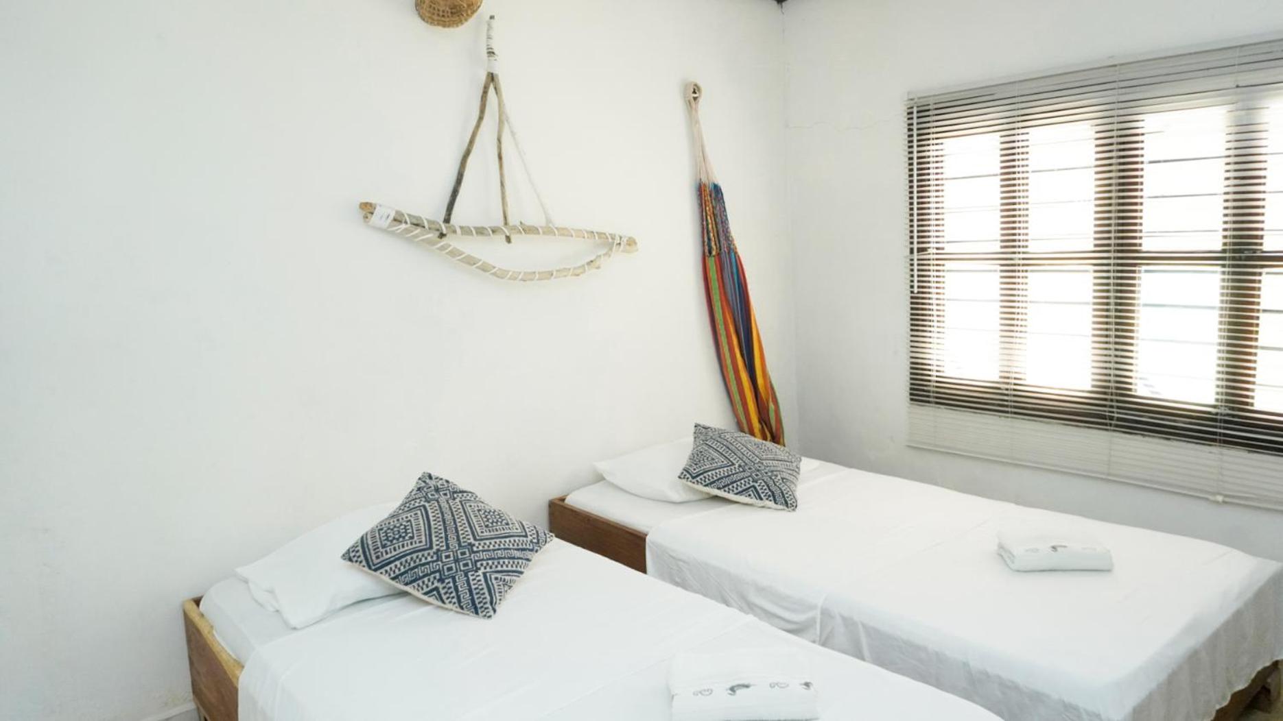 Five-Bedroom House photo 1