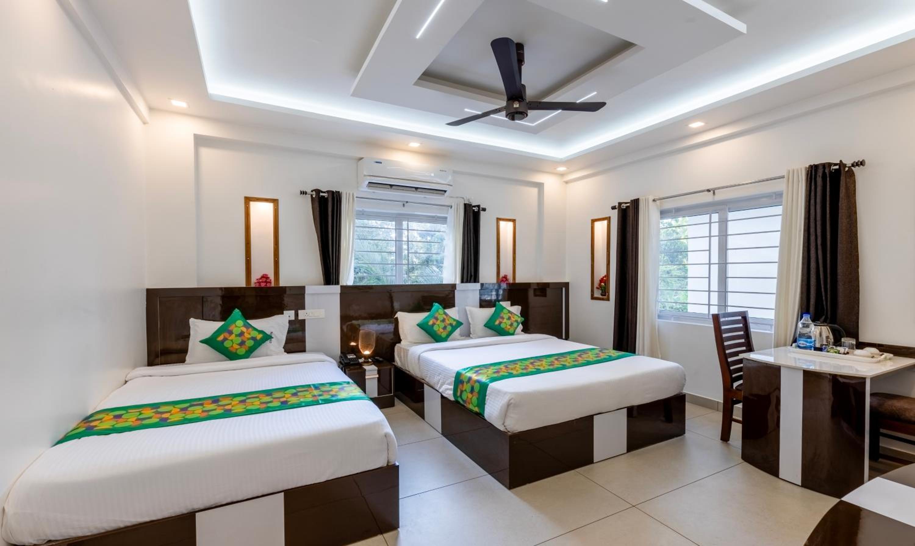 Spacious Deluxe Room photo 1