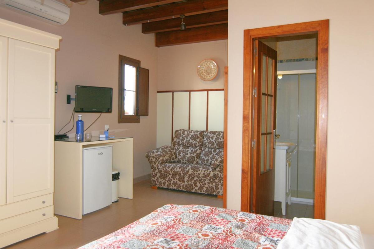 Twin Room - Photo 5