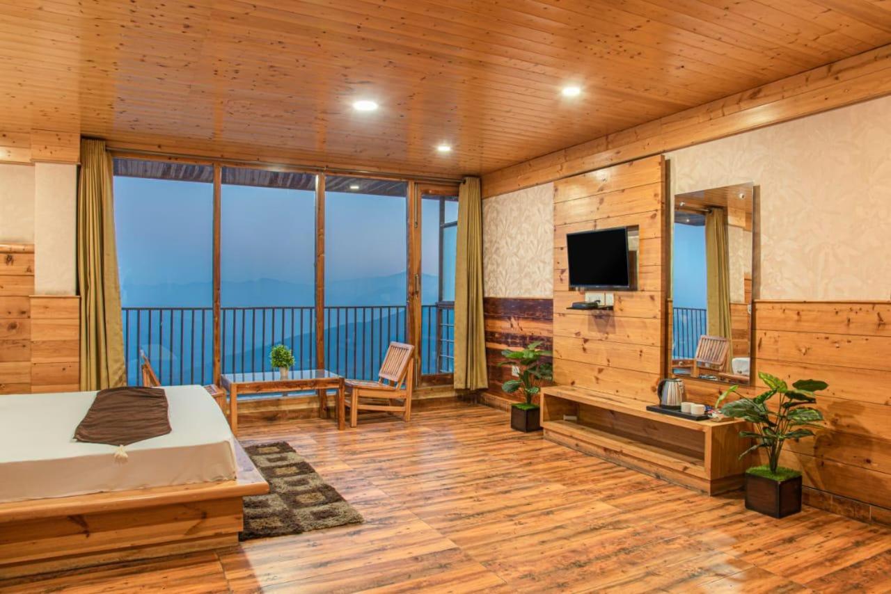 Family Room photo 1