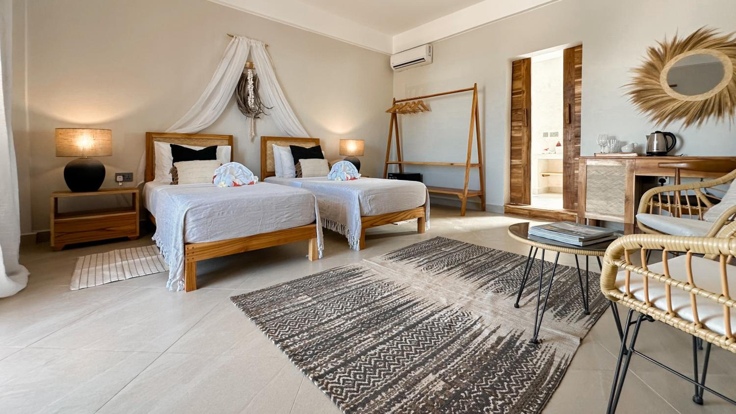 Deluxe Double Room photo 2