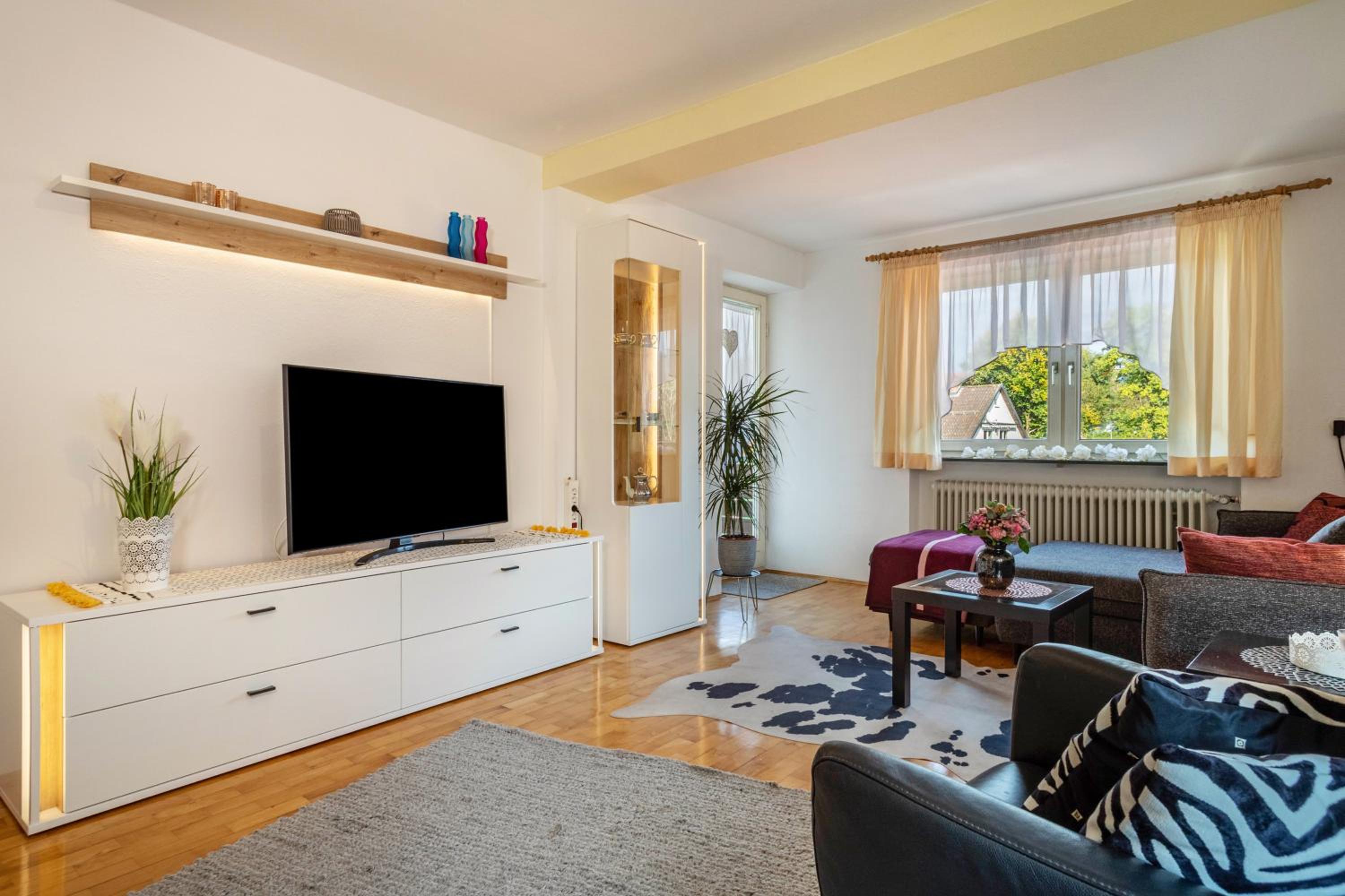 Two-Bedroom Deluxe Apartment with Garden View photo 1