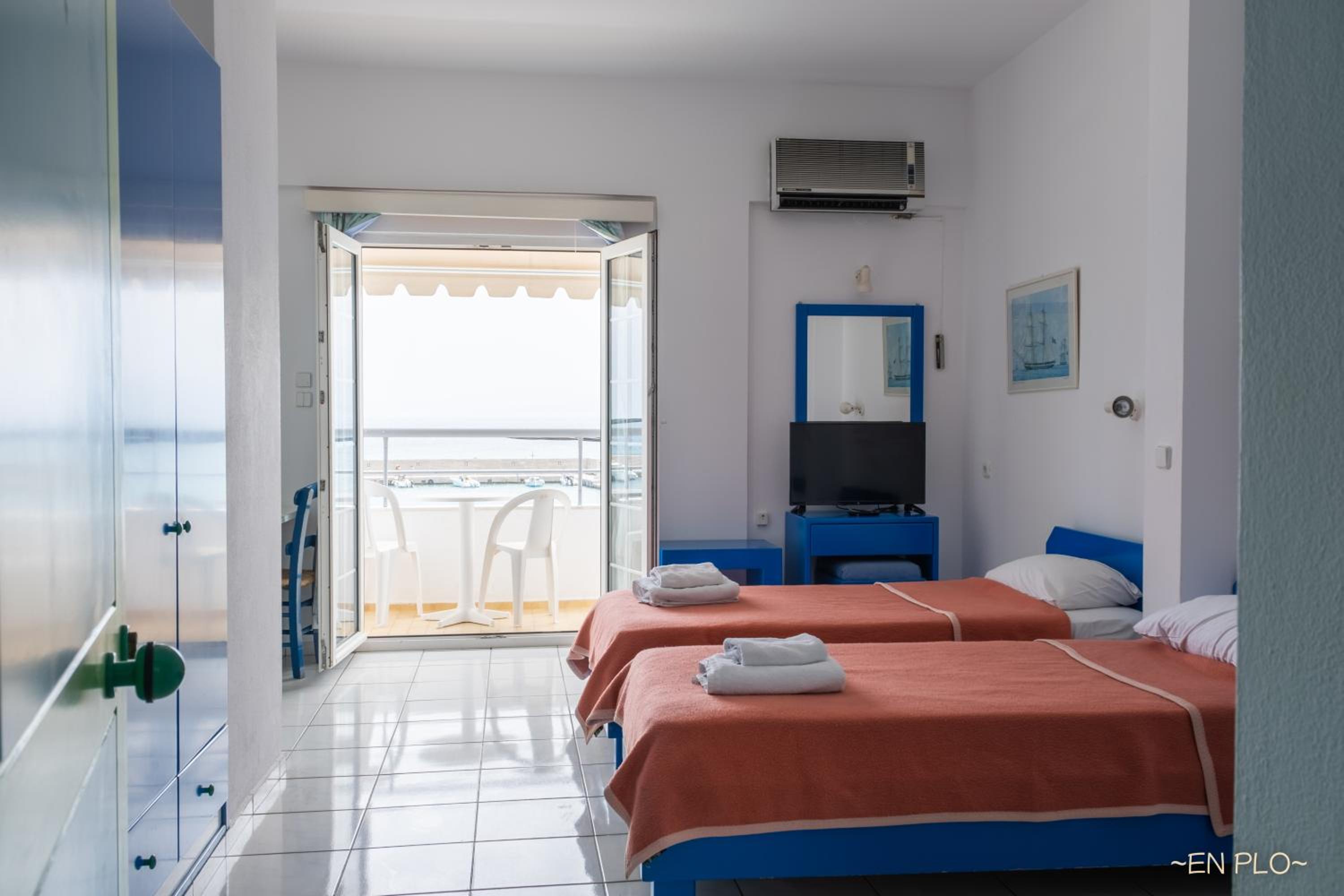 Studio with Sea View photo 1