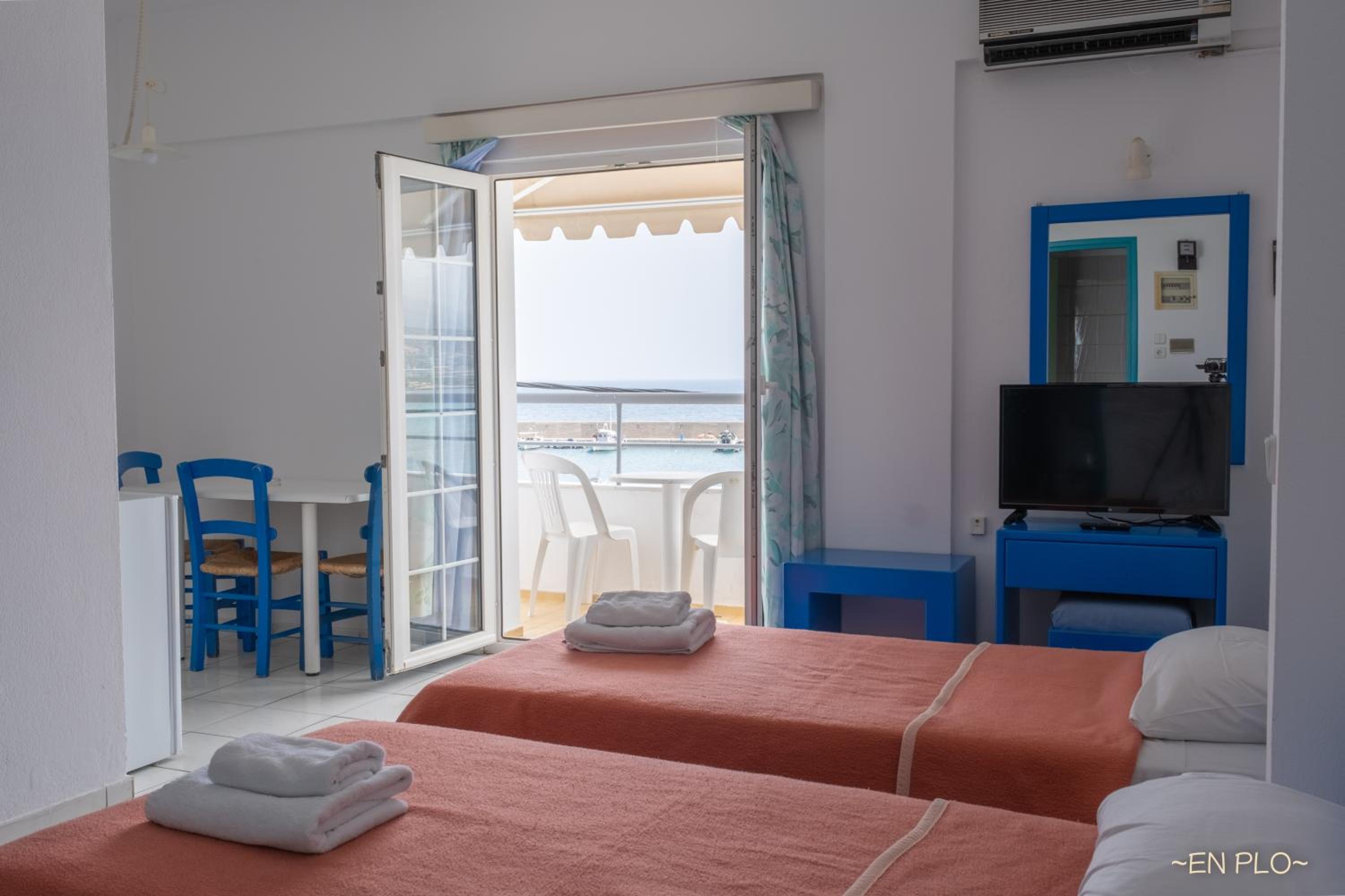 Studio with Sea View photo 2
