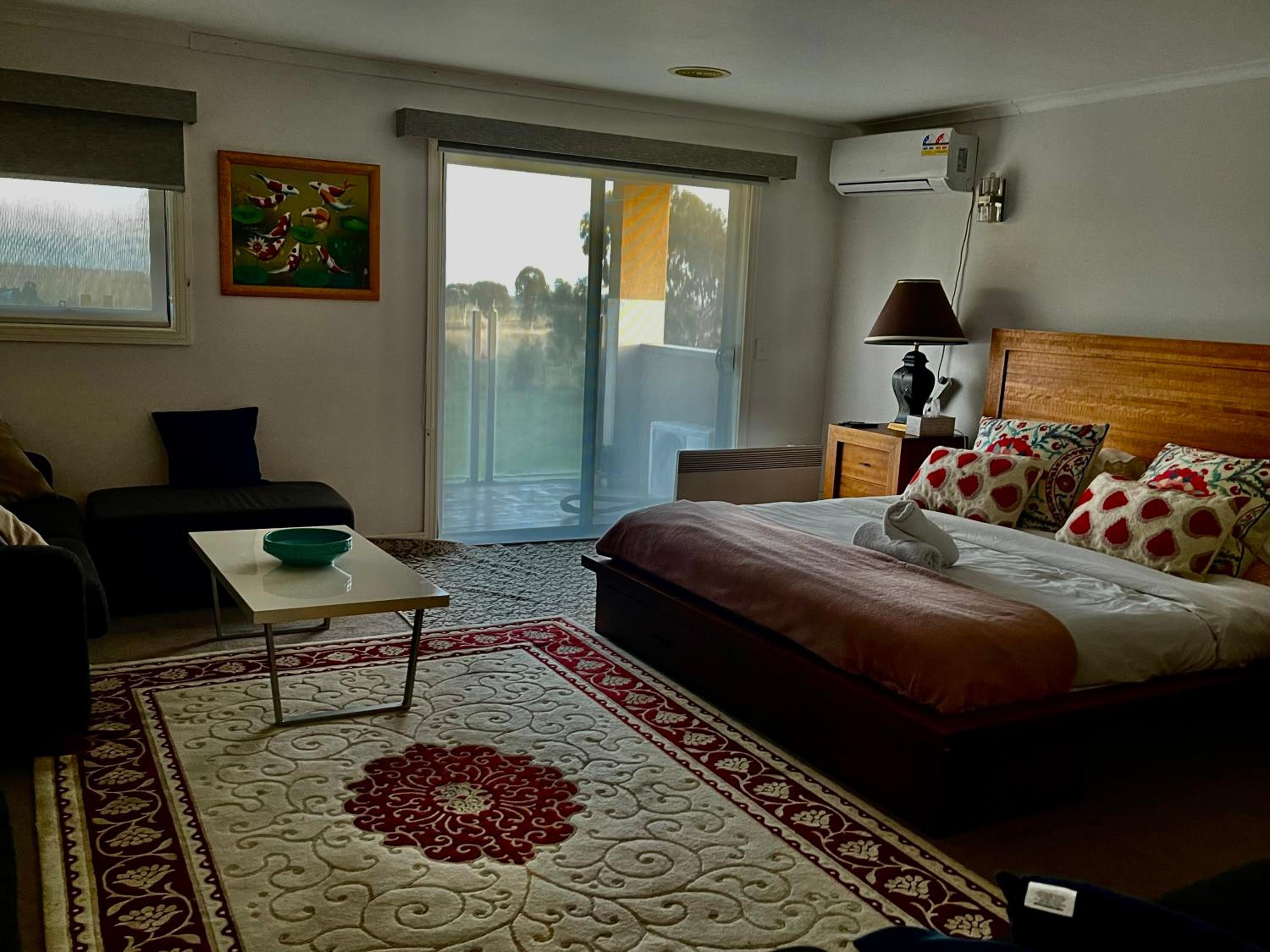 Family Room with Garden View photo 1