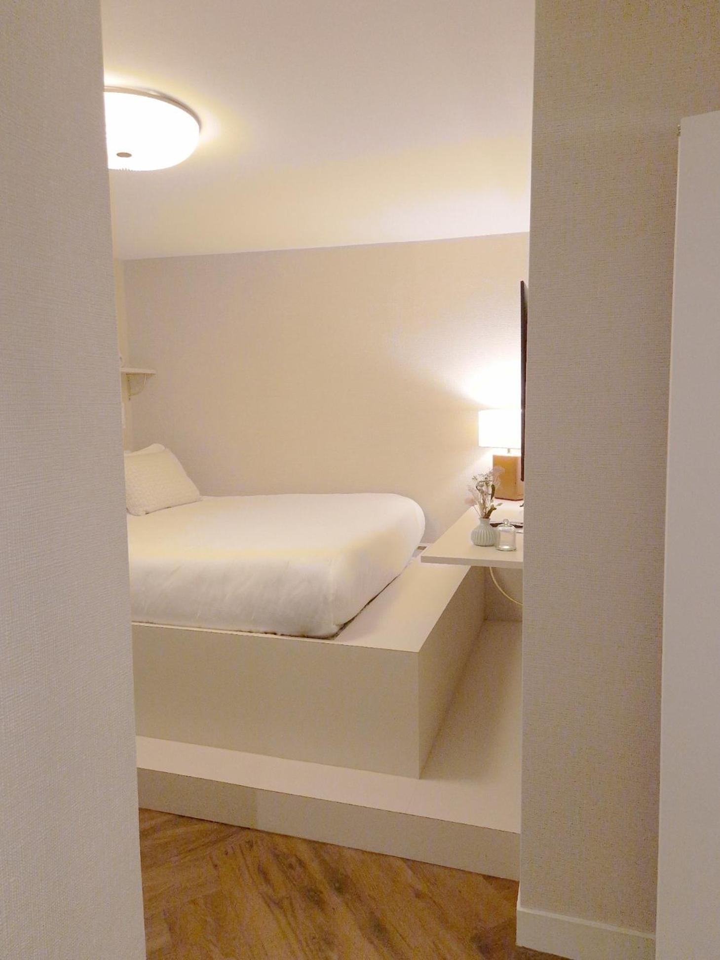 Corporate Room photo 2