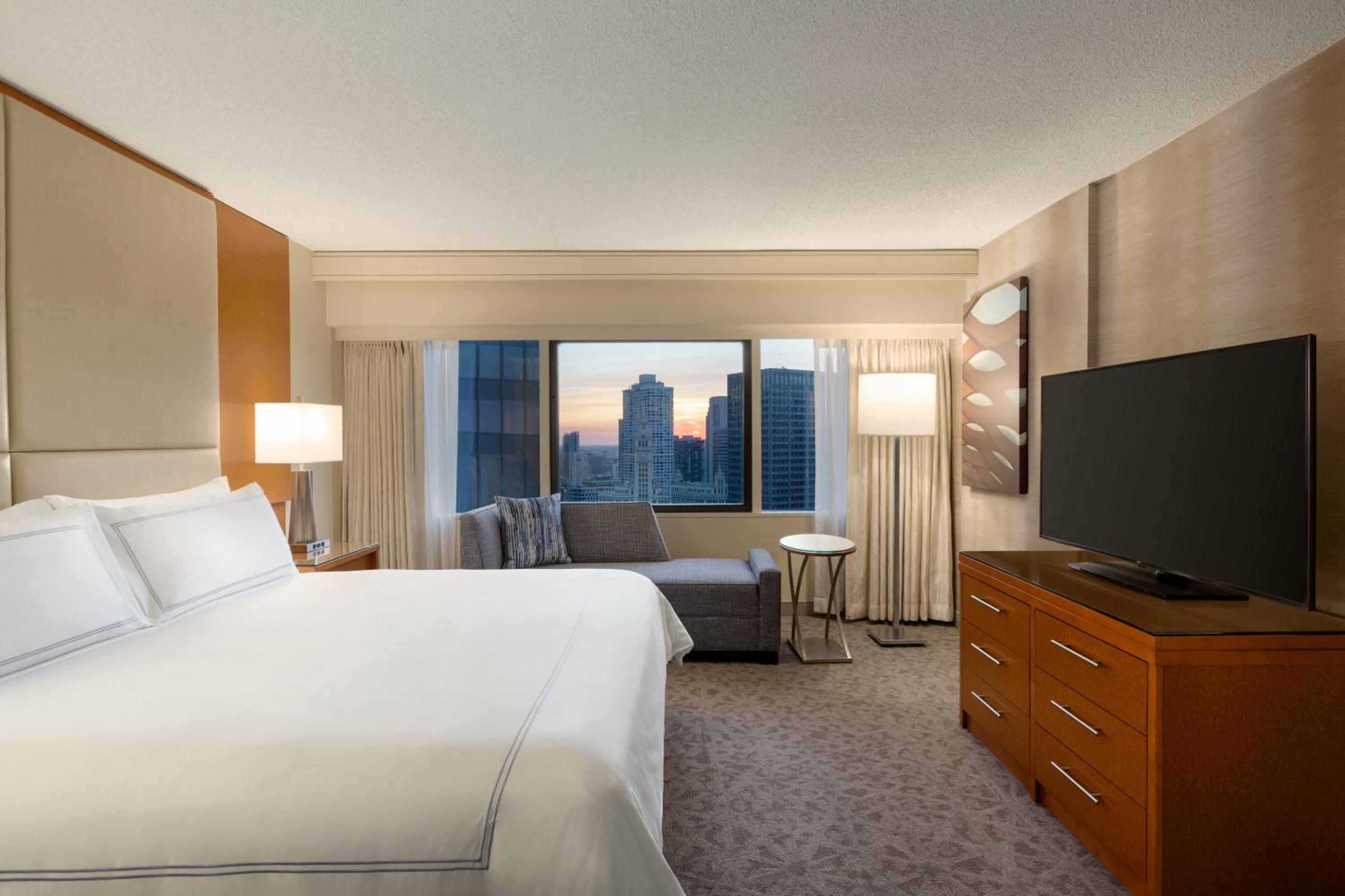 Executive Suite 1 King - Photo 1