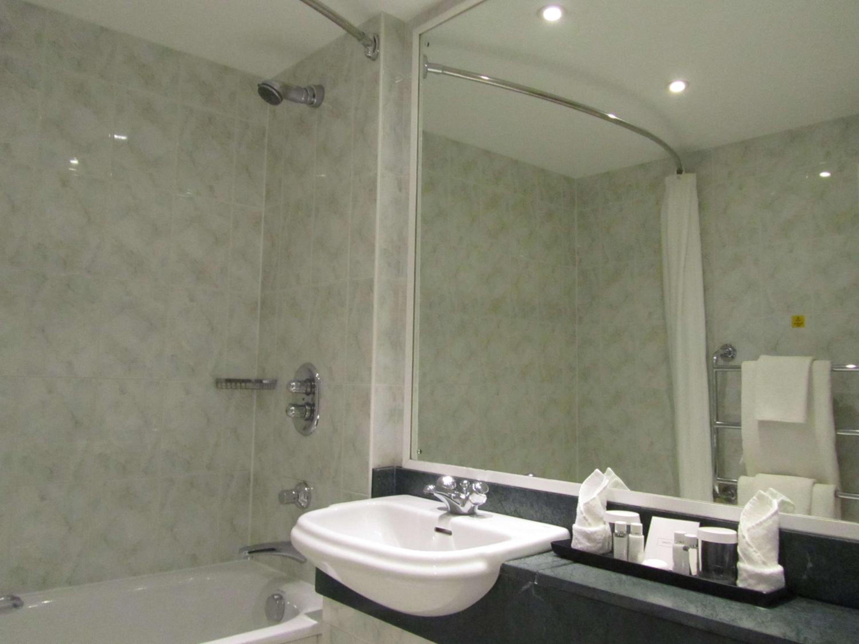 Deluxe Twin Room with View - Photo 2