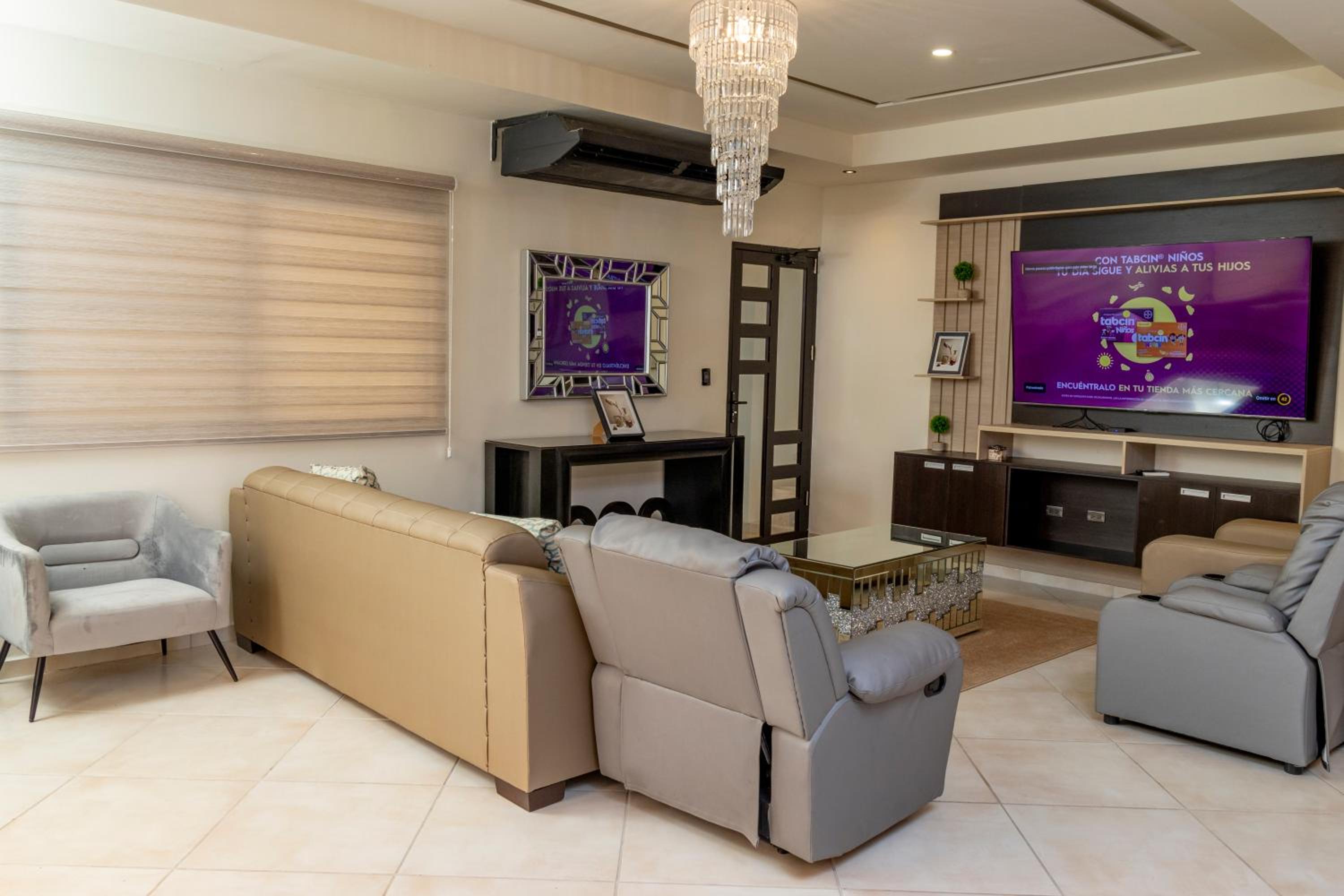 Deluxe Suite photo 1