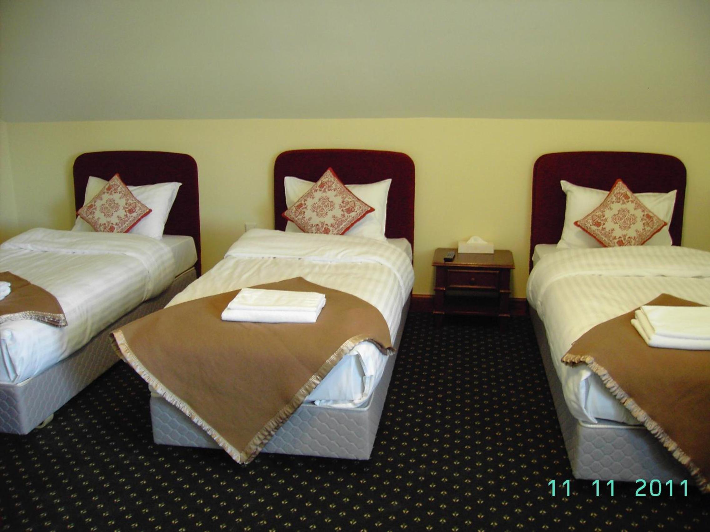 Triple Room photo 2