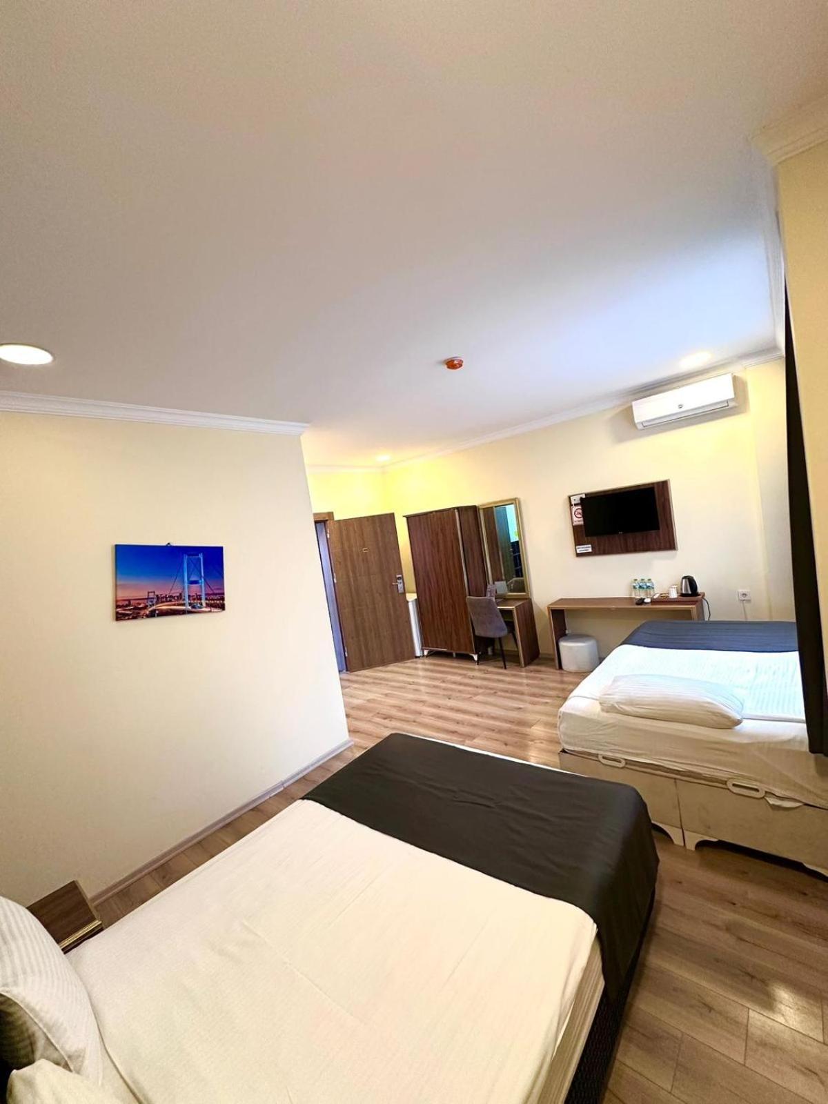 Basic Triple Room photo 1