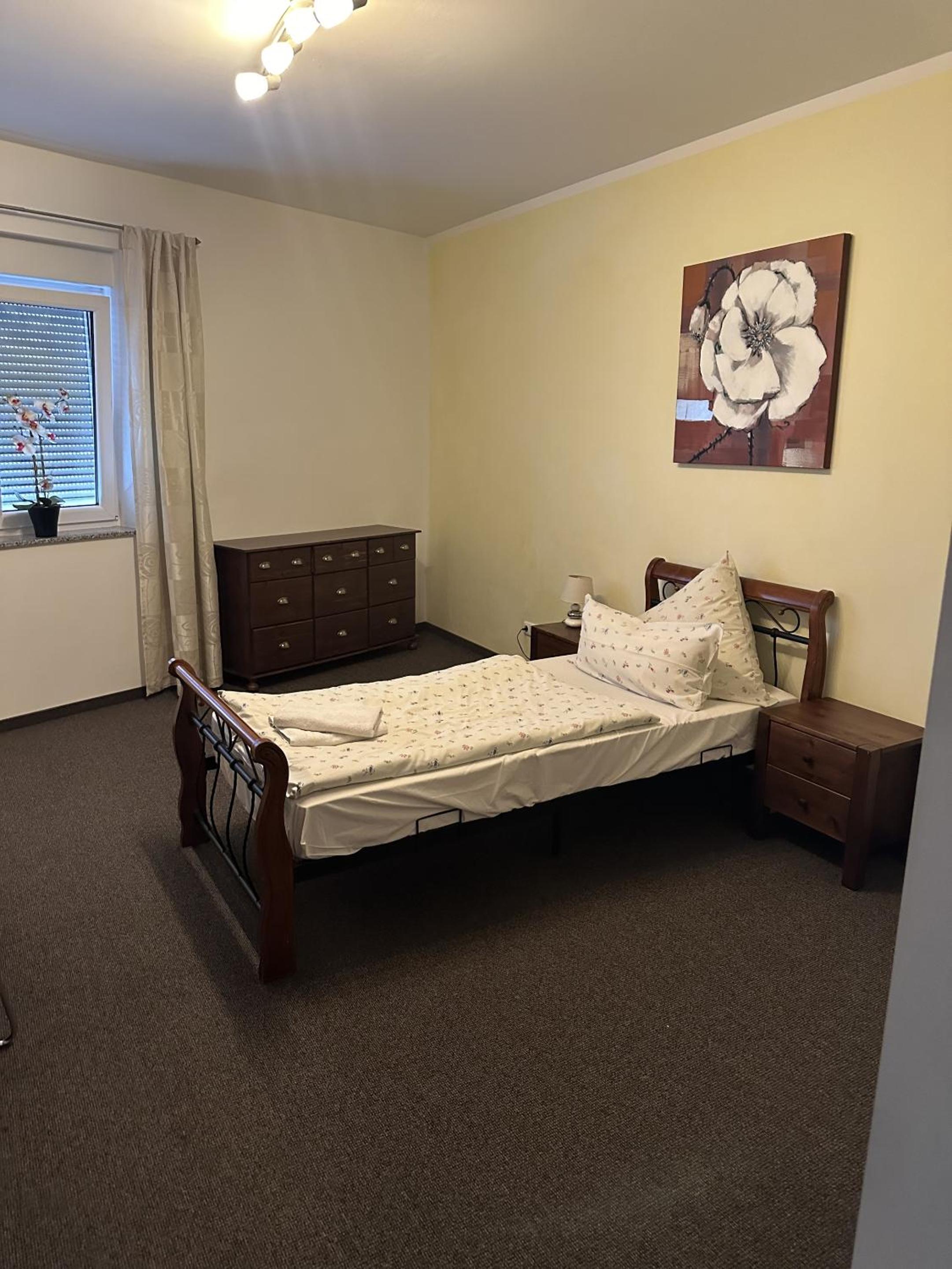 Single Room with Private Bathroom photo 1