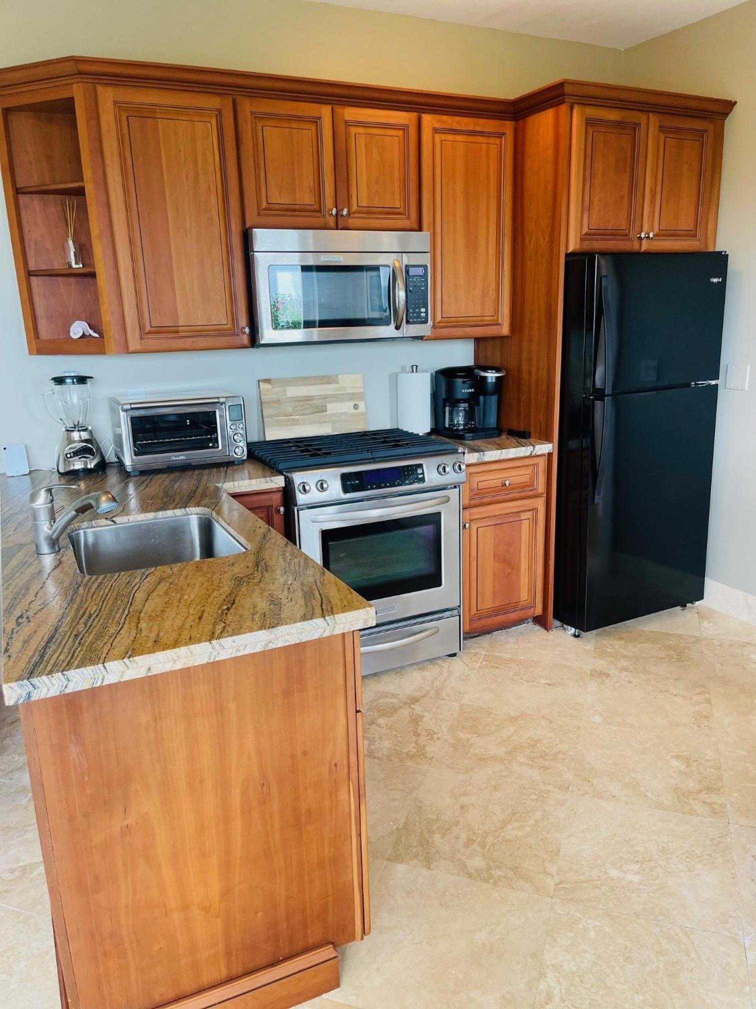 Two-Bedroom House photo 2